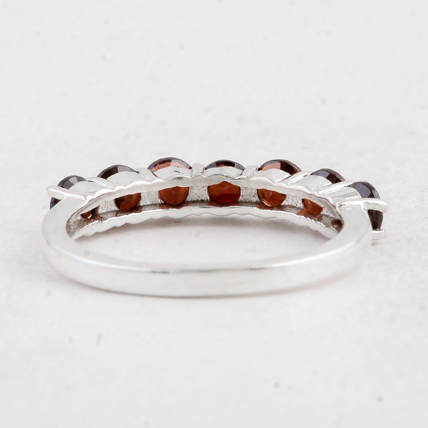 1.85 Ct Round Garnet 925 Sterling Silver Ring