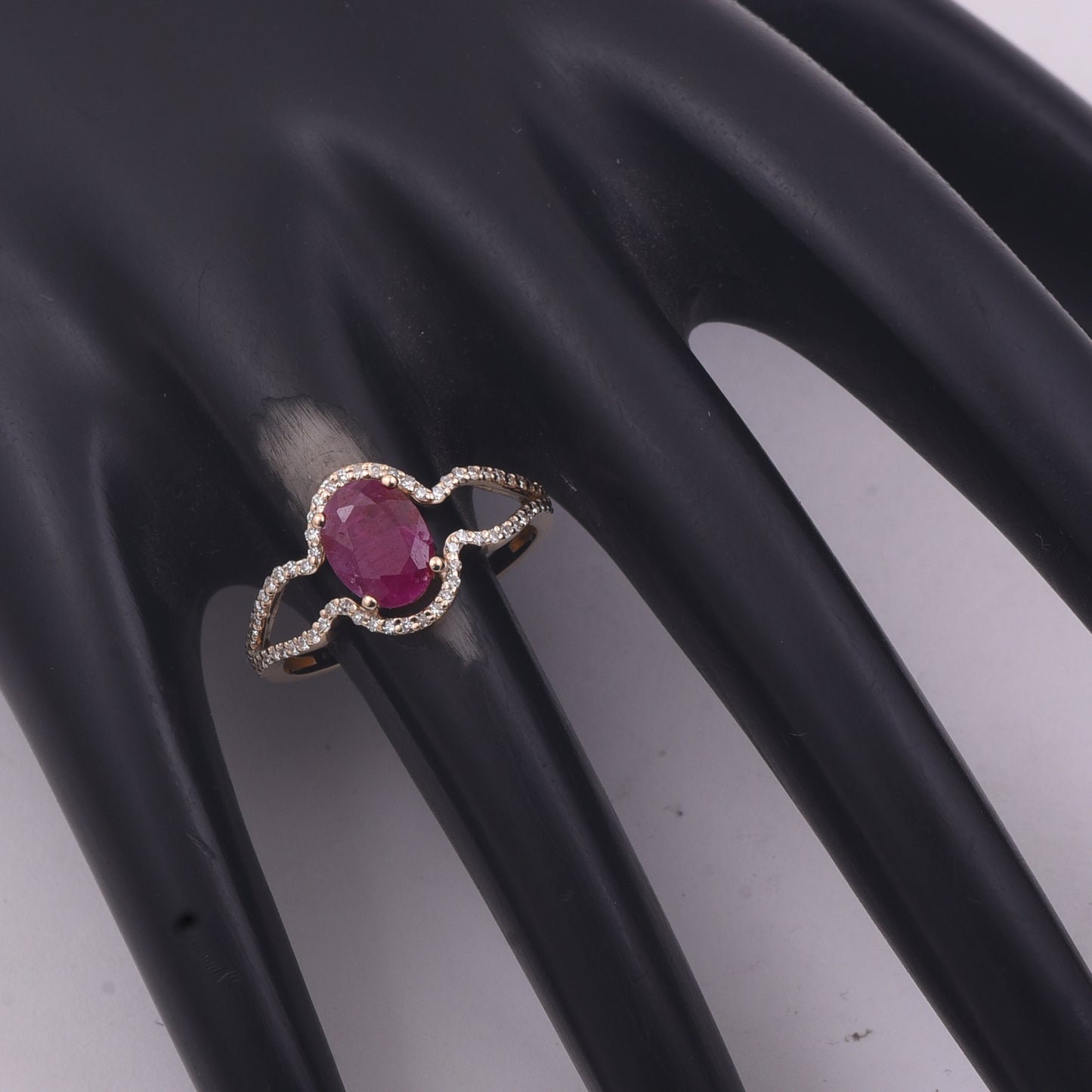 1.46 Ct Oval Mixed Cut Natural Ruby 14K Gold Ring
