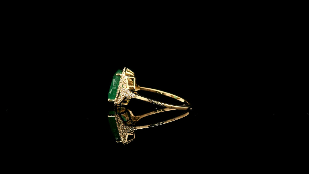2.77 Ct Oval Natural Emerald 14K Gold Ring