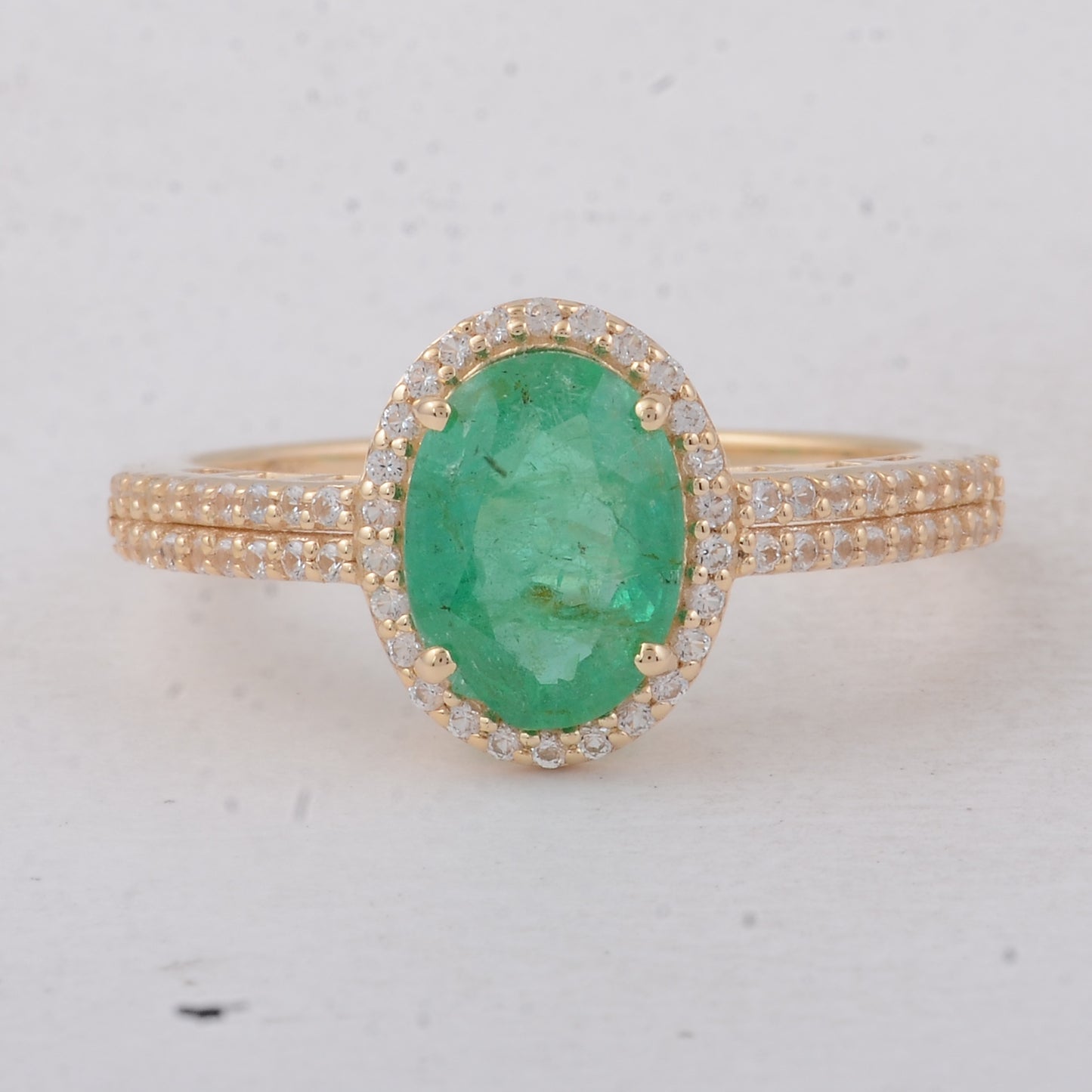 1.54 Ct Oval Emerald 9K Gold Ring