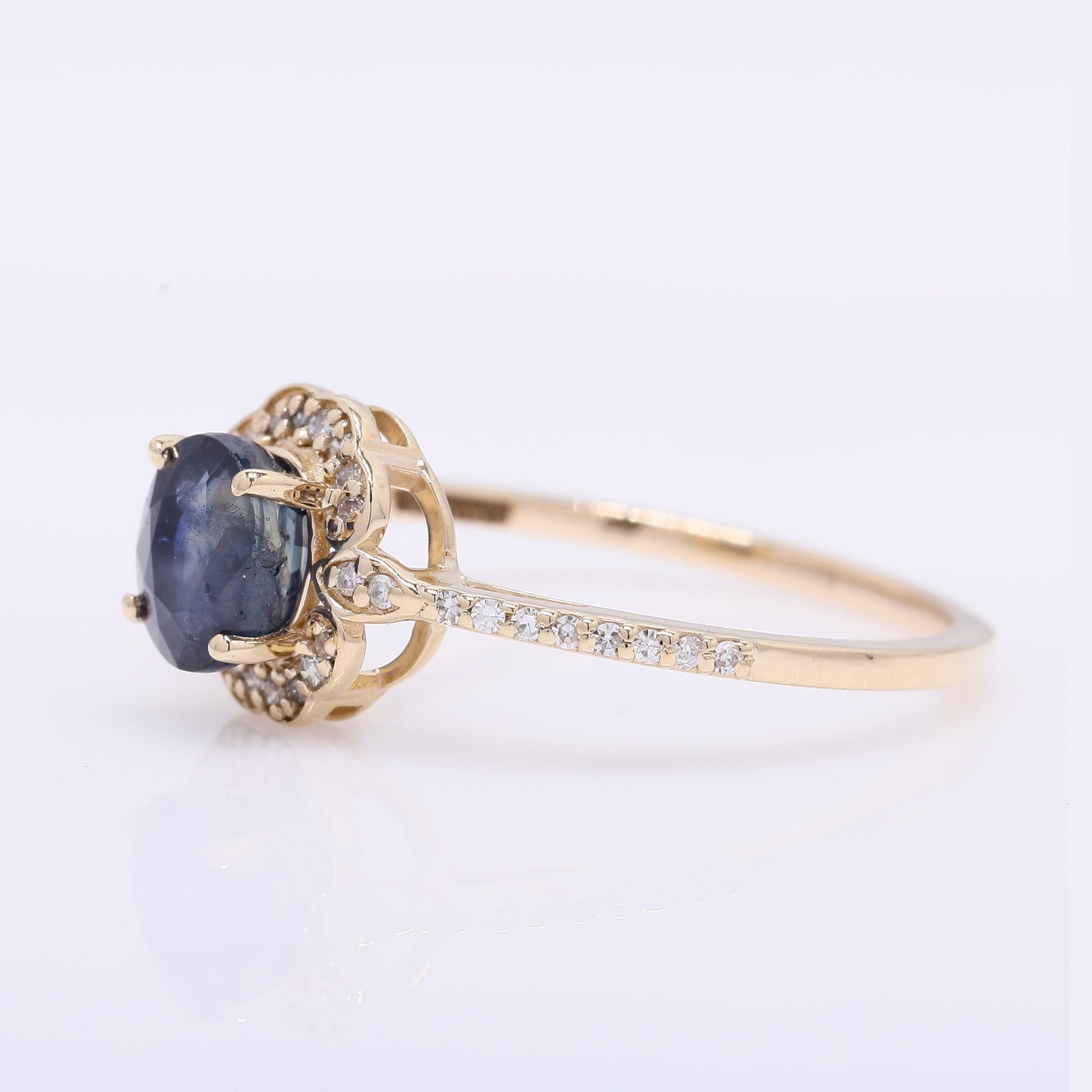 1.35 Ct Oval Mixed Cut Natural Sapphire 14K Gold Ring