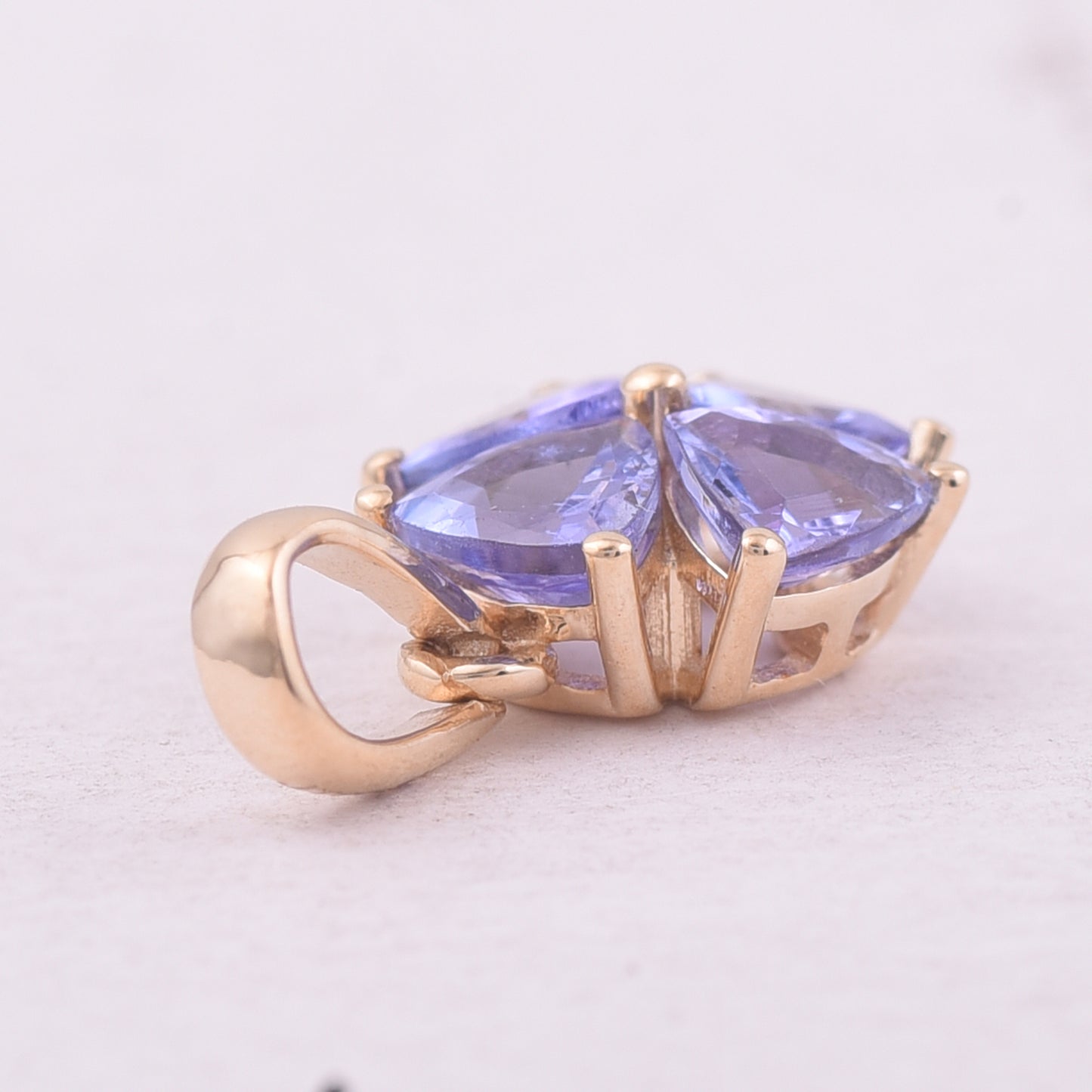 0.88 Ct Trillion Tanzanite 9K Gold Pendant