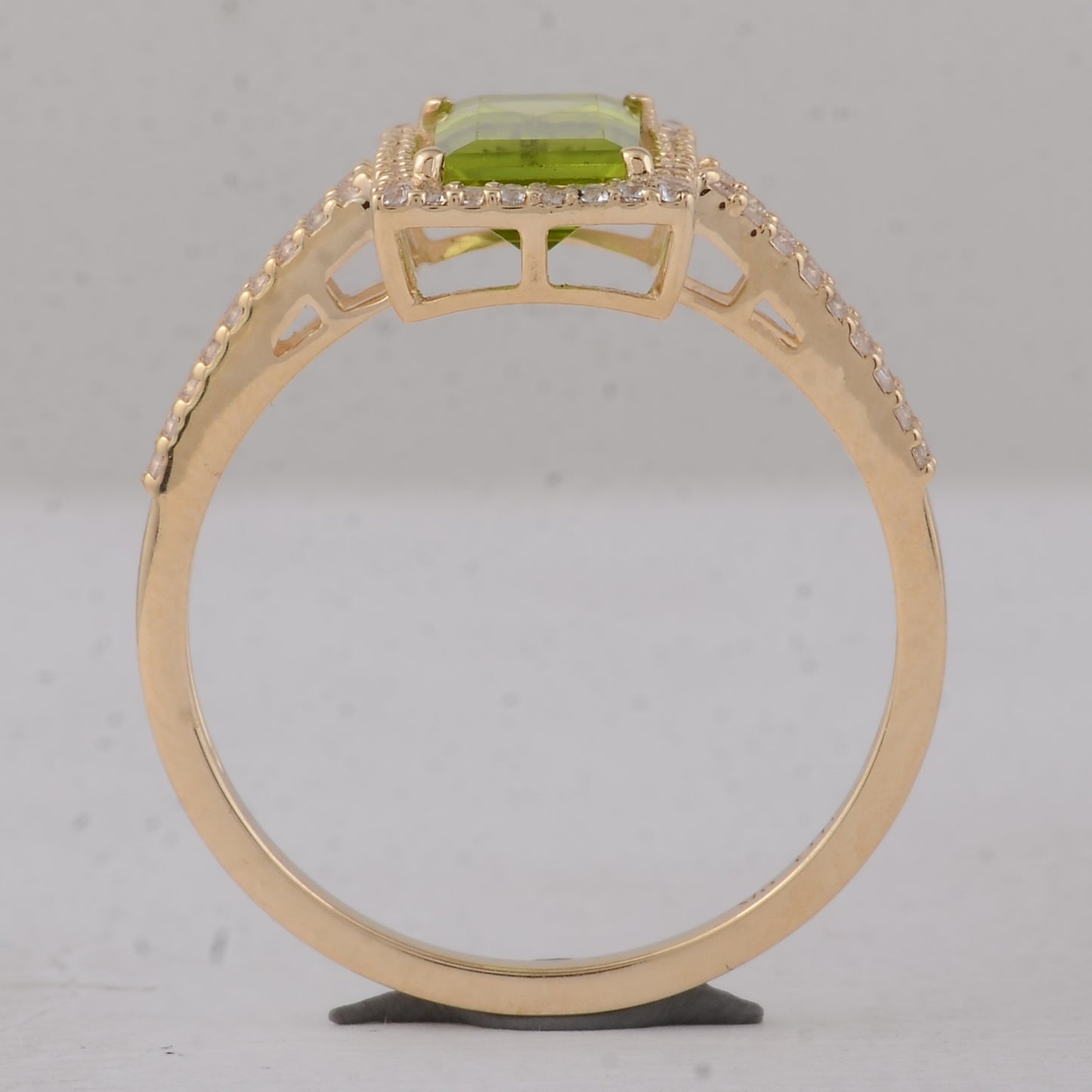 1.81 Ct Baguette Peridot 9K Gold Ring