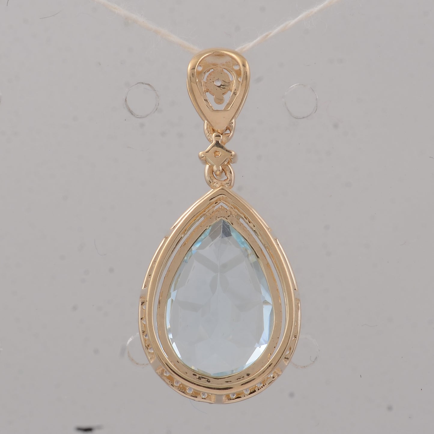 3.97 Ct Pear Aquamarine 9K Gold Pendant