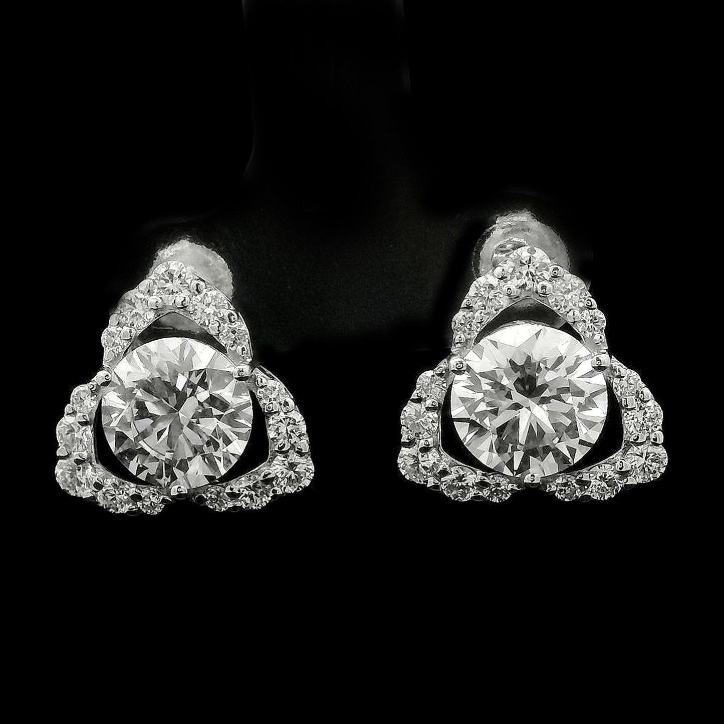 3.94 Carats Lab Grown Diamond 14K Gold Earrings