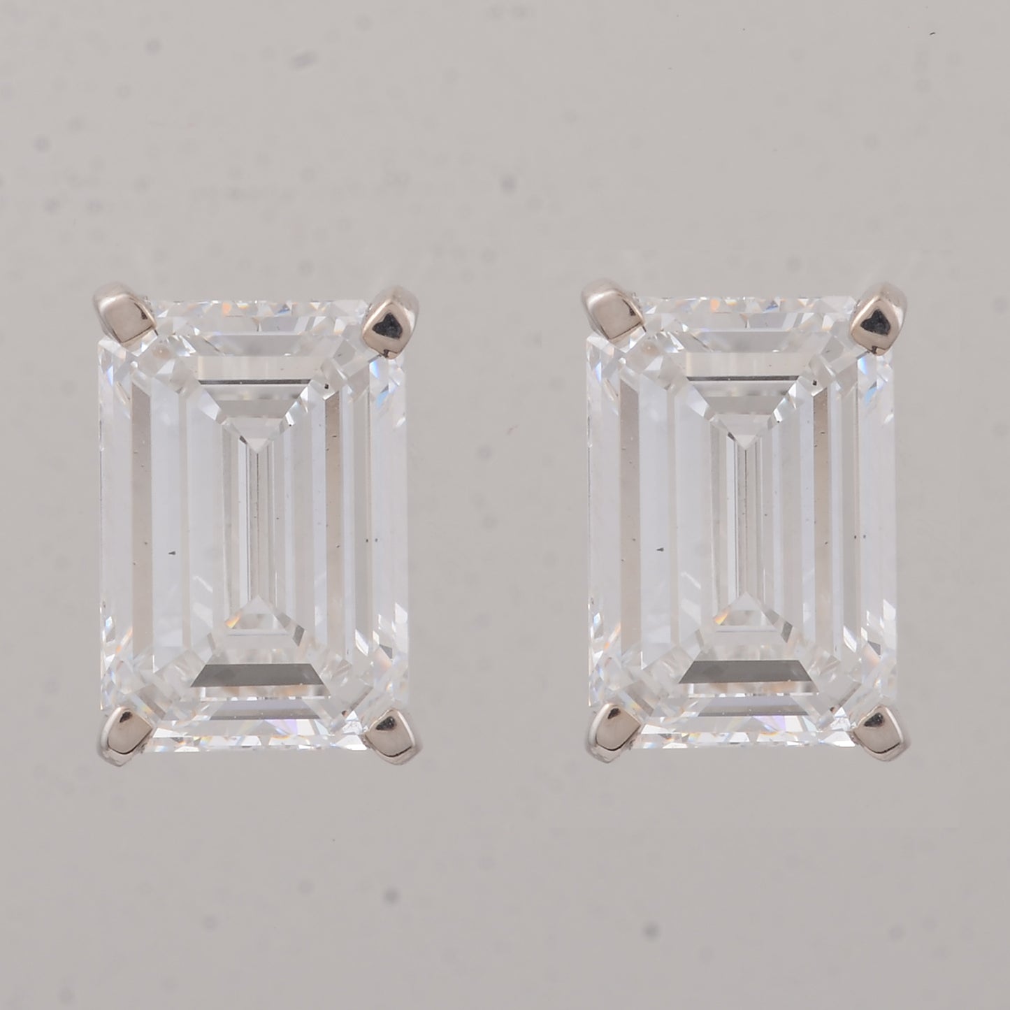 4.00 Carats Lab Grown Diamond 14K Gold Earrings