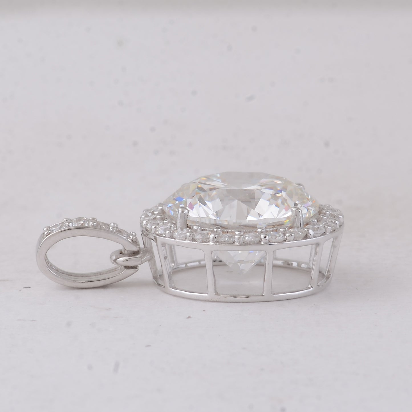 5.21 Carats Lab Grown Diamond 14K Gold Pendant