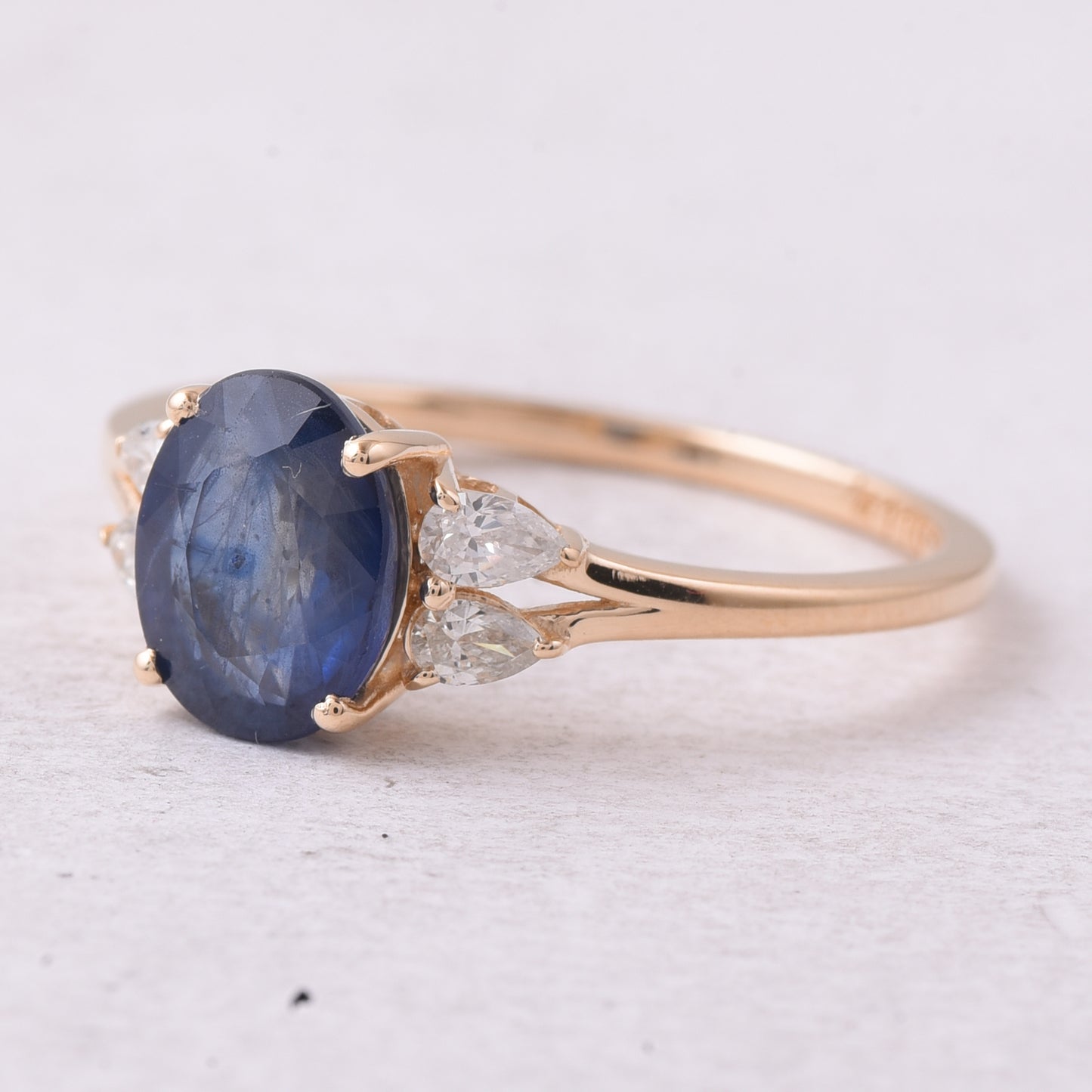 1.86 Ct Oval Mixed Cut Natural Sapphire 14K Gold Ring