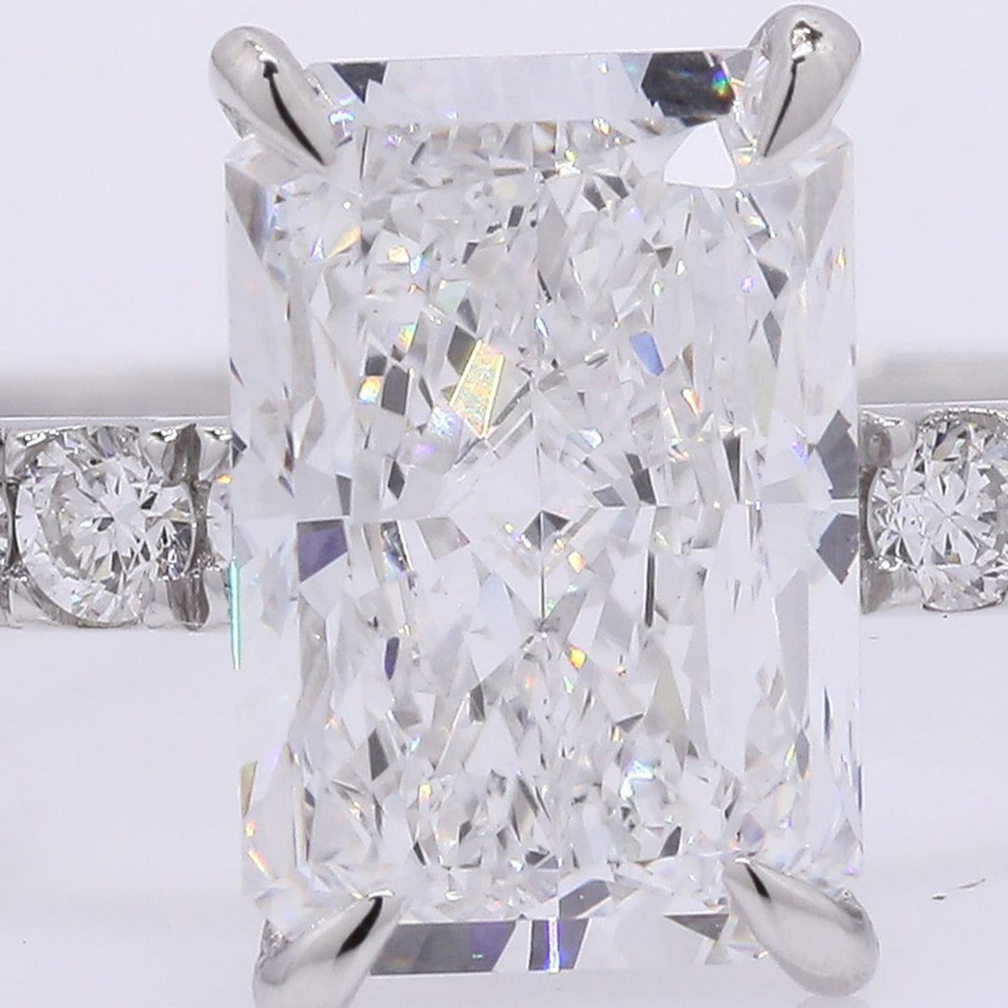 2.37 Carats Lab Grown Diamond 950 Platinum Ring