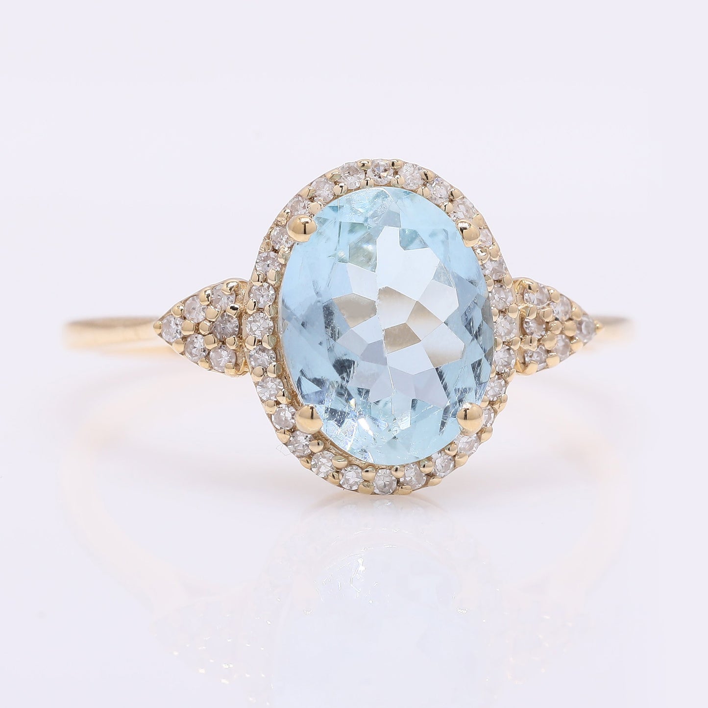 1.78 Ct Oval Mixed Cut Natural Aquamarine 14K Gold Ring