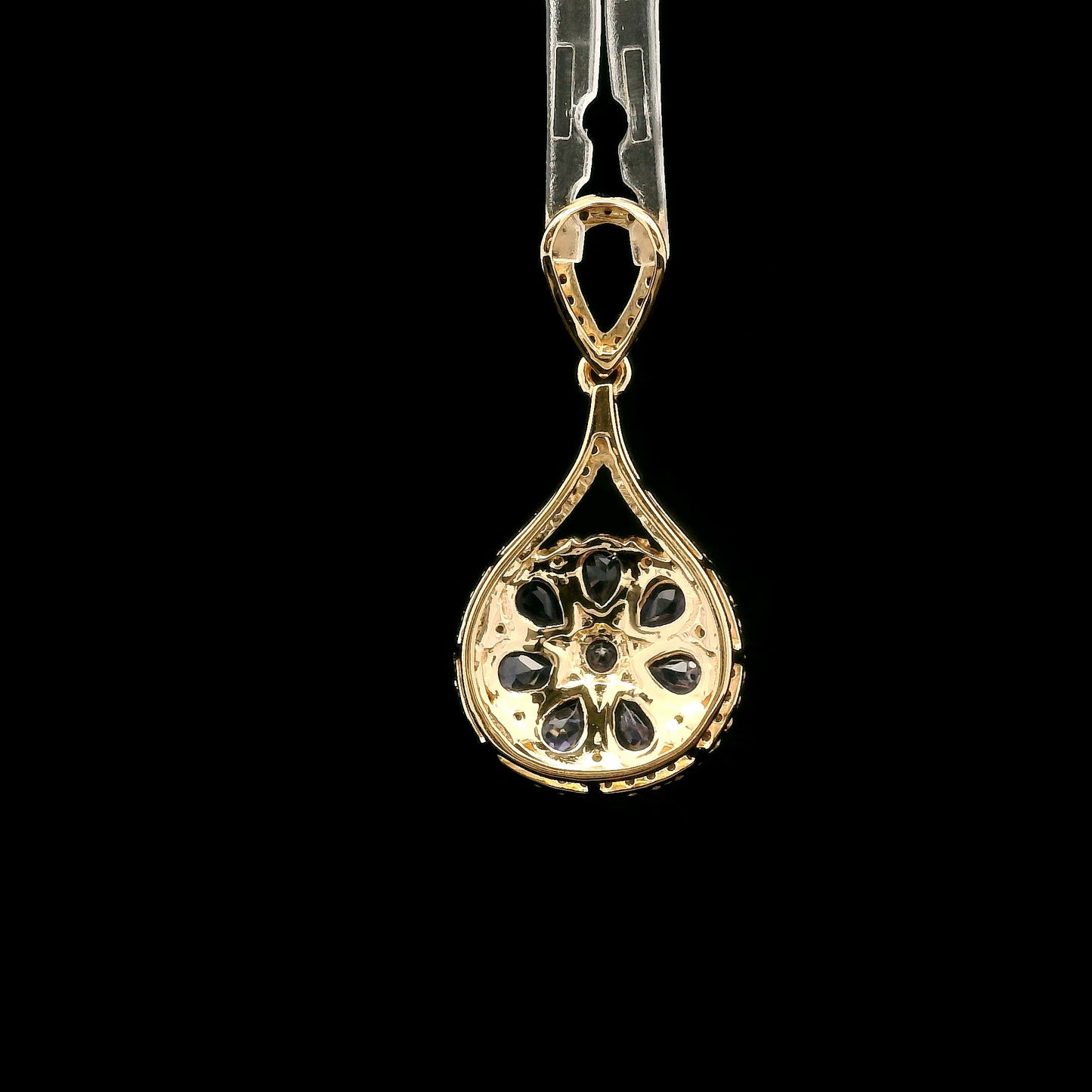 1.33 Ct Round Tanzanite 14K Gold Pendant