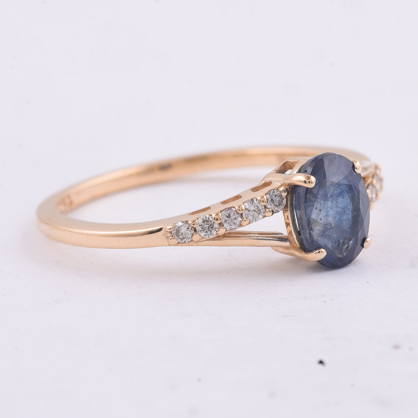 1.29 Ct Oval Natural Sapphire 14K Gold Ring