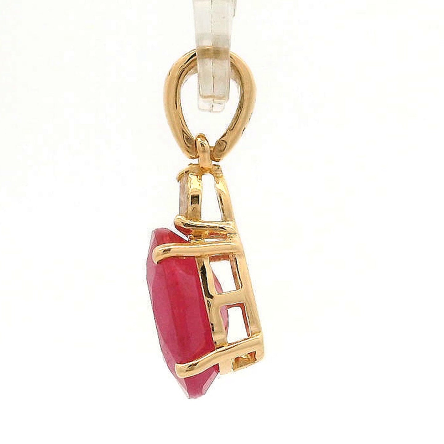 1.78 Ct Oval Sapphire 14K Gold Pendant