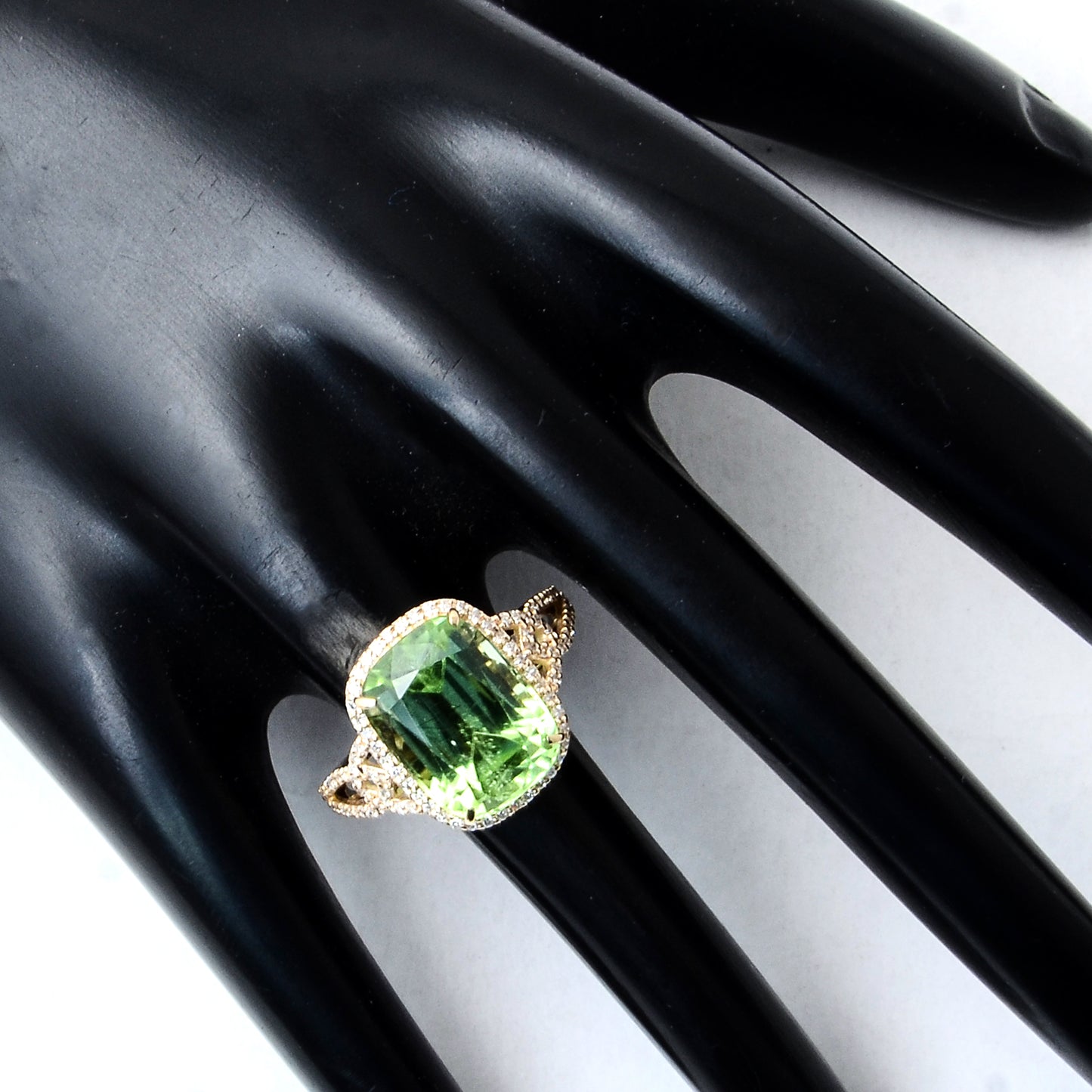 7.42 Ct Rectangular Cushion Mixed Cut Natural Peridot 14K Gold Ring