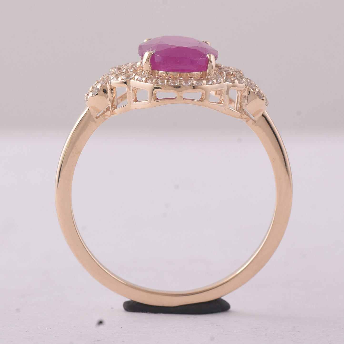 2.50 Ct Oval Ruby 9K Gold Ring