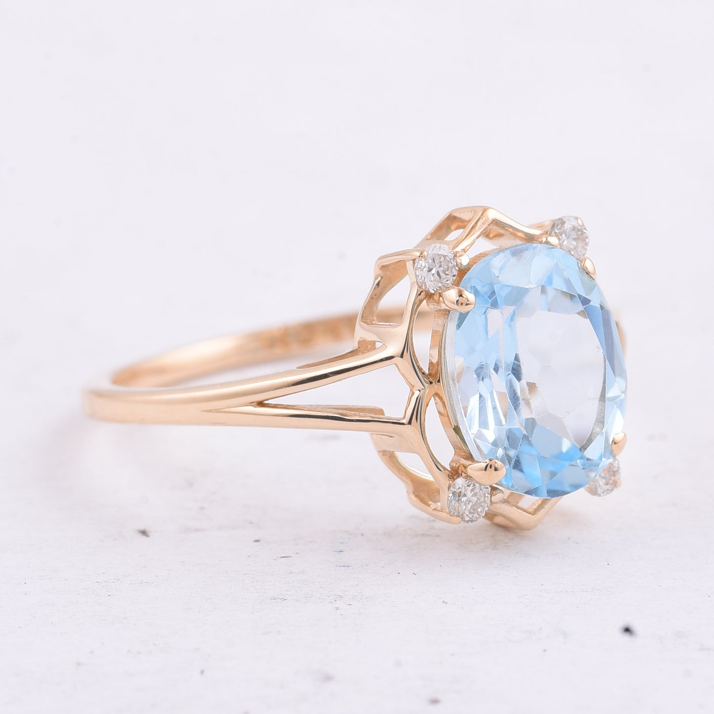 2.37 Ct Oval Natural Topaz 14K Gold Ring