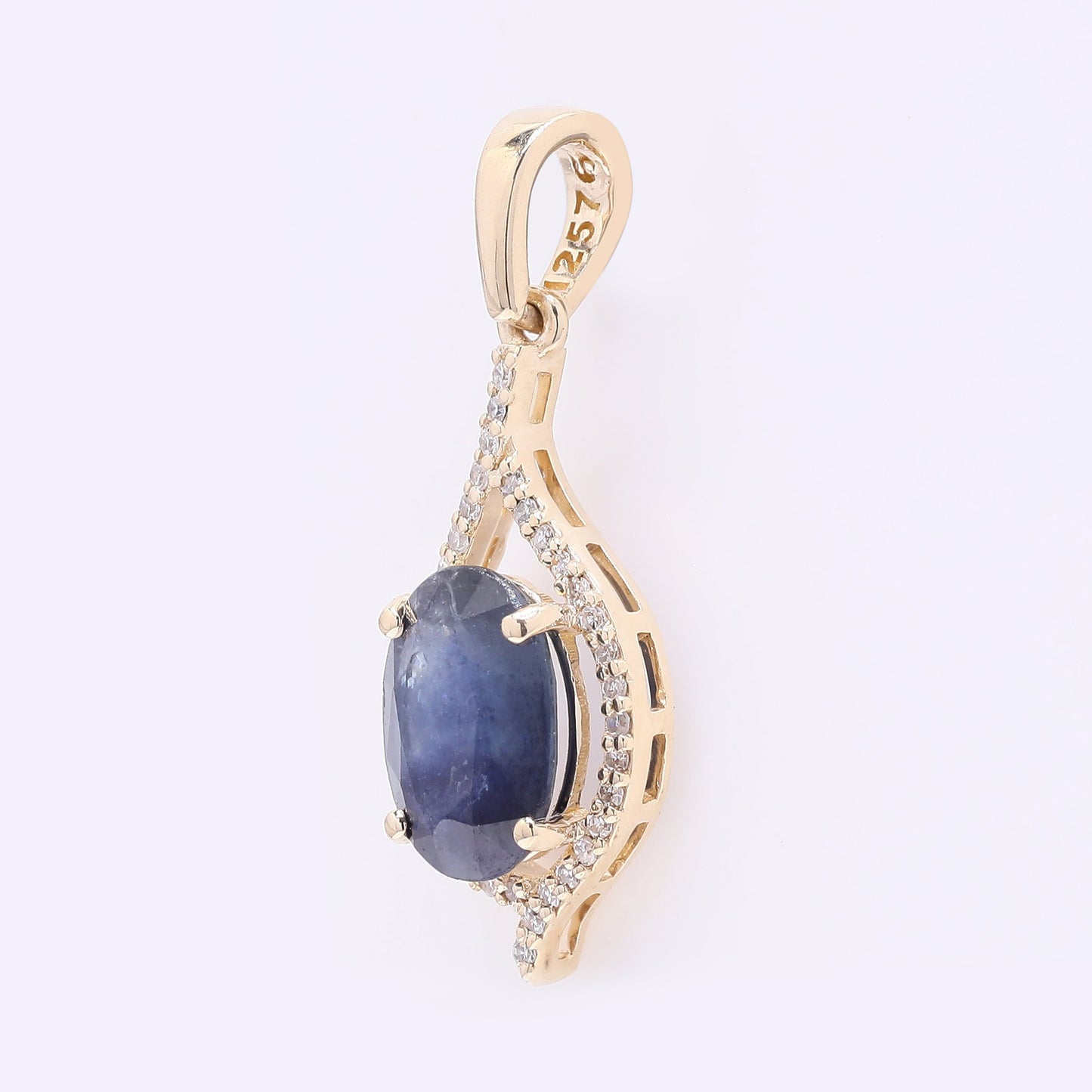 2.23 Ct Oval Mixed Cut Natural Sapphire 14K Gold Pendant