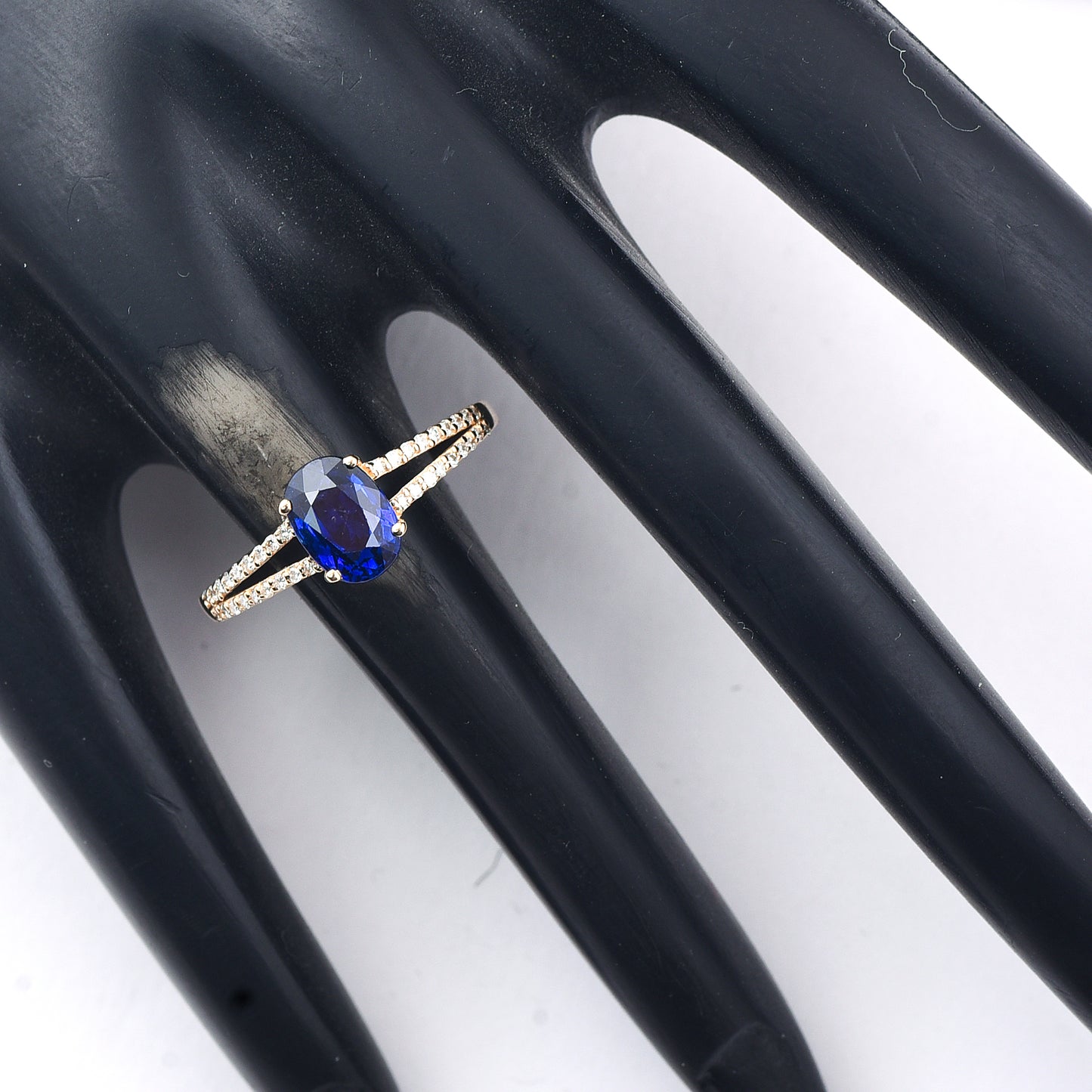 1.47 Ct Oval Mixed Cut Natural Sapphire 14K Gold Ring