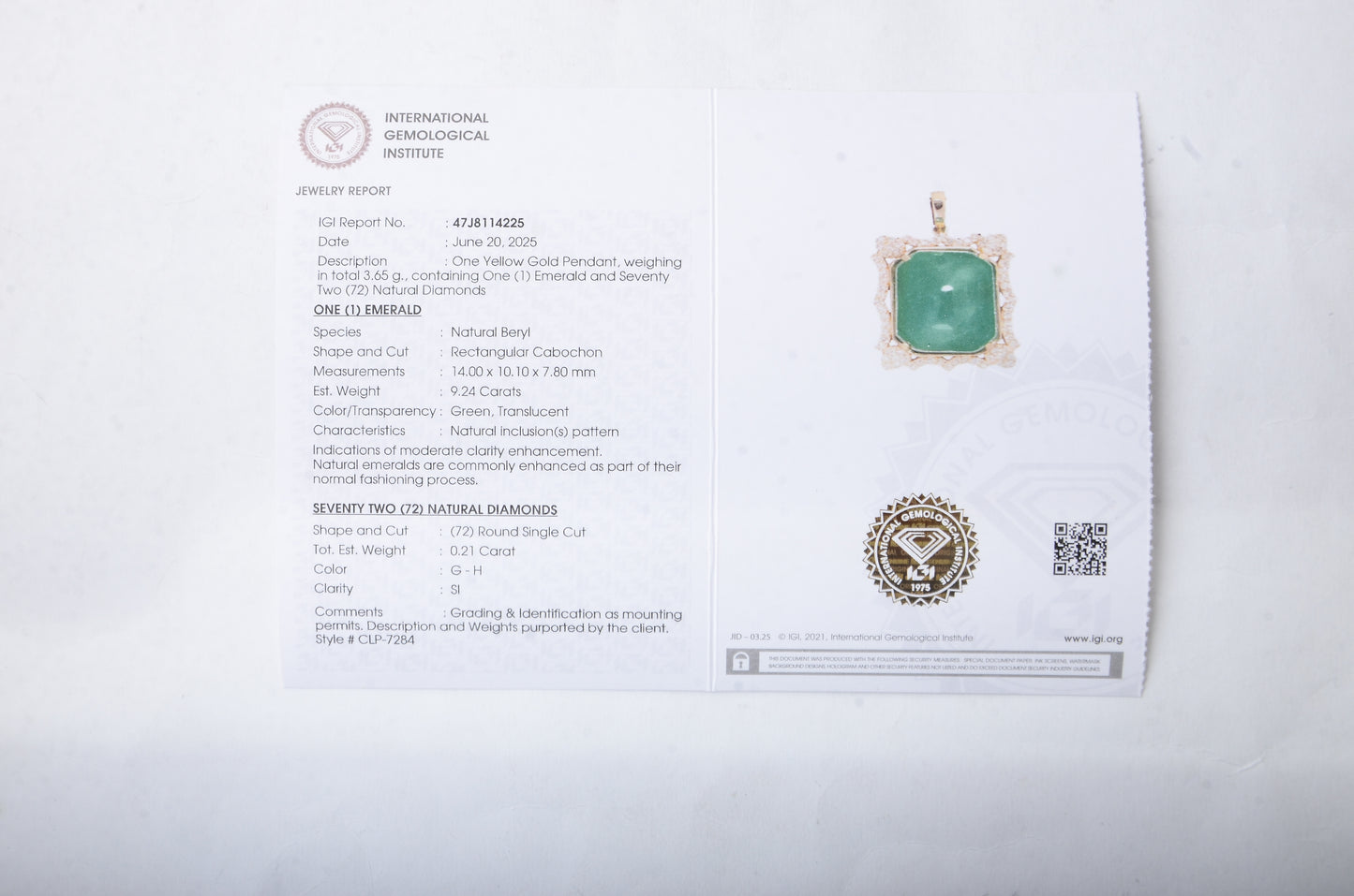 9.45 Ct Rectangular Cabochon Natural Beryl Emerald 14K Gold Pendant