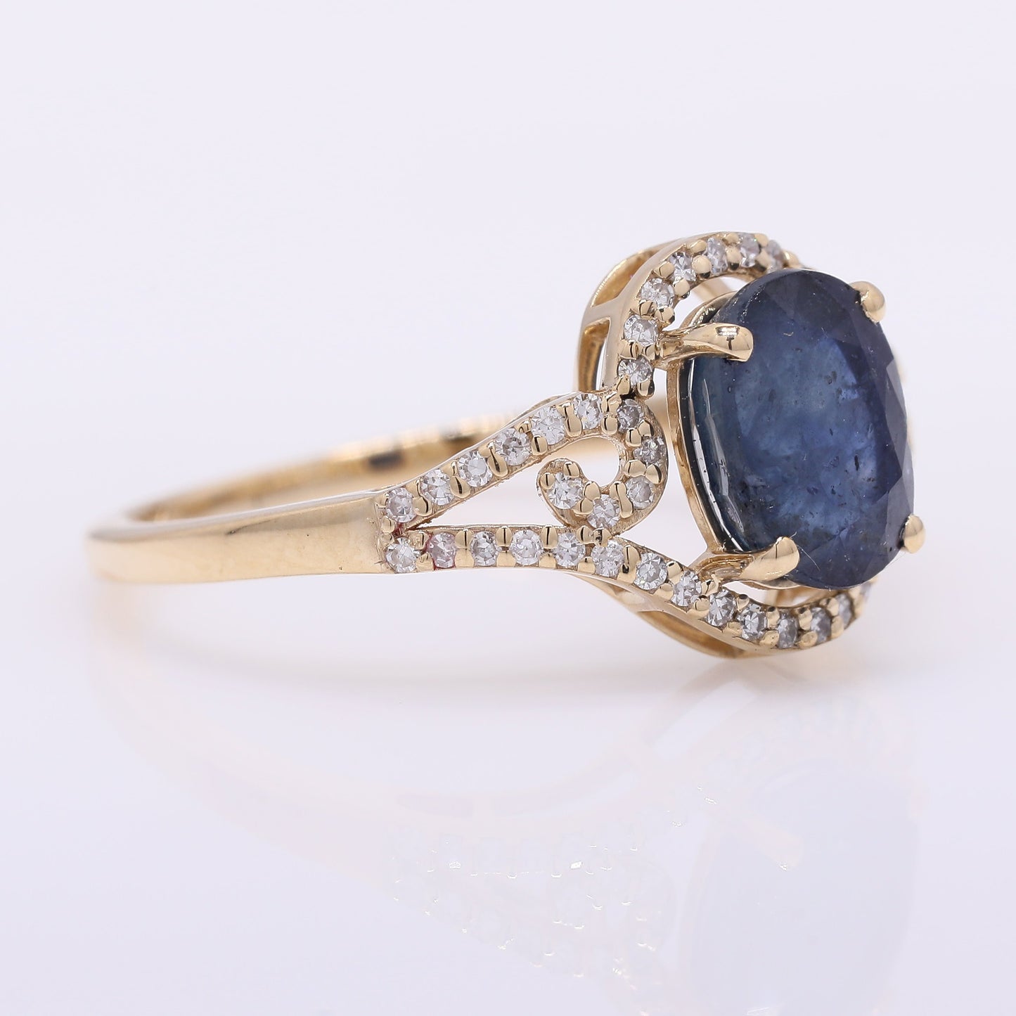 2.46 Ct Oval Mixed Cut Natural Sapphire 14K Gold Ring