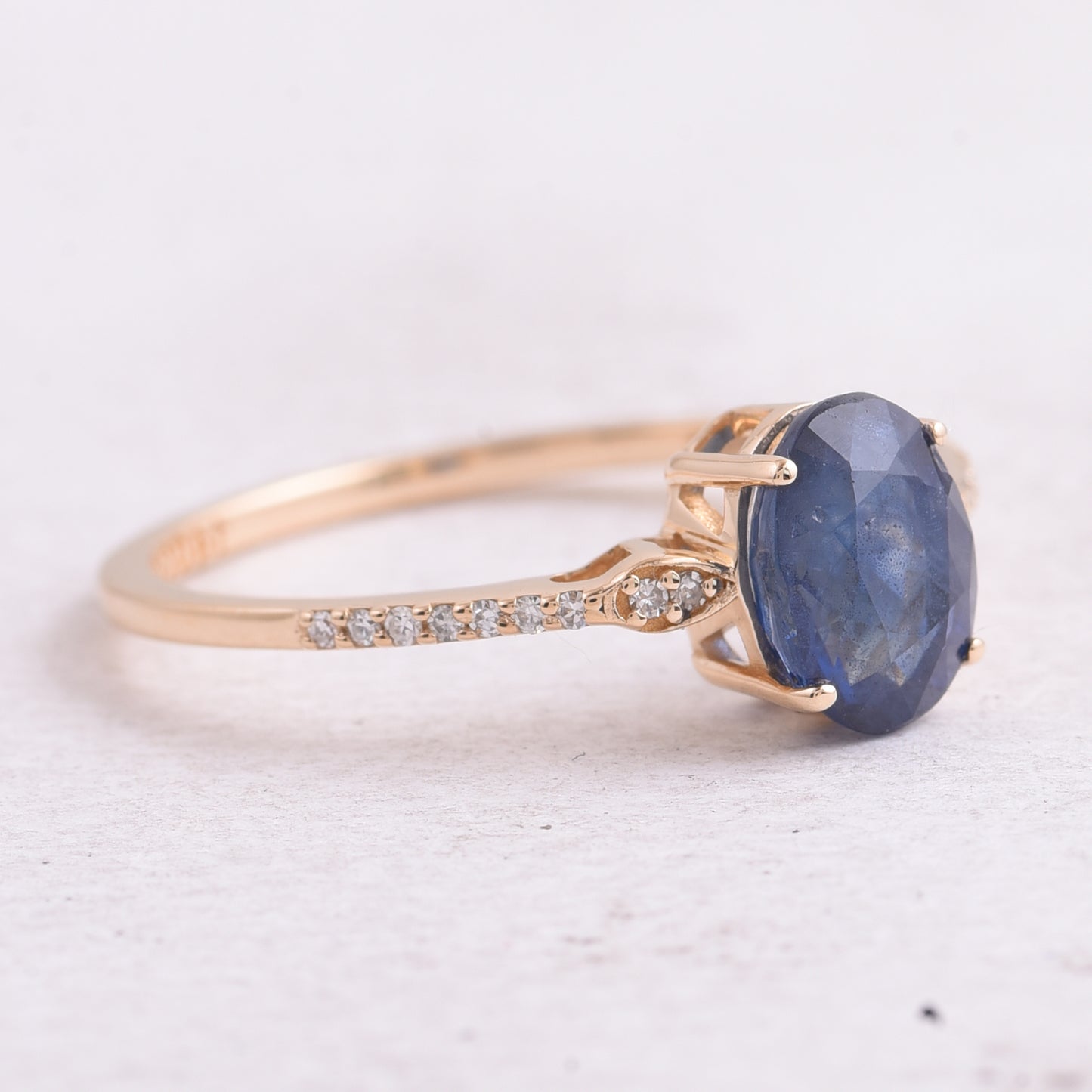 1.76 Ct Oval Mixed Cut Natural Sapphire 14K Gold Ring