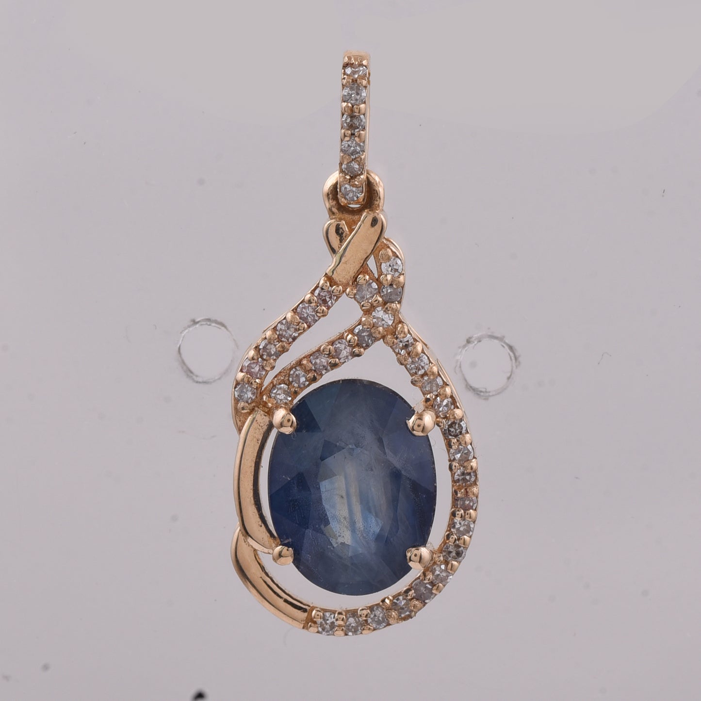2.44 Ct Oval Natural Sapphire 14K Gold Pendant
