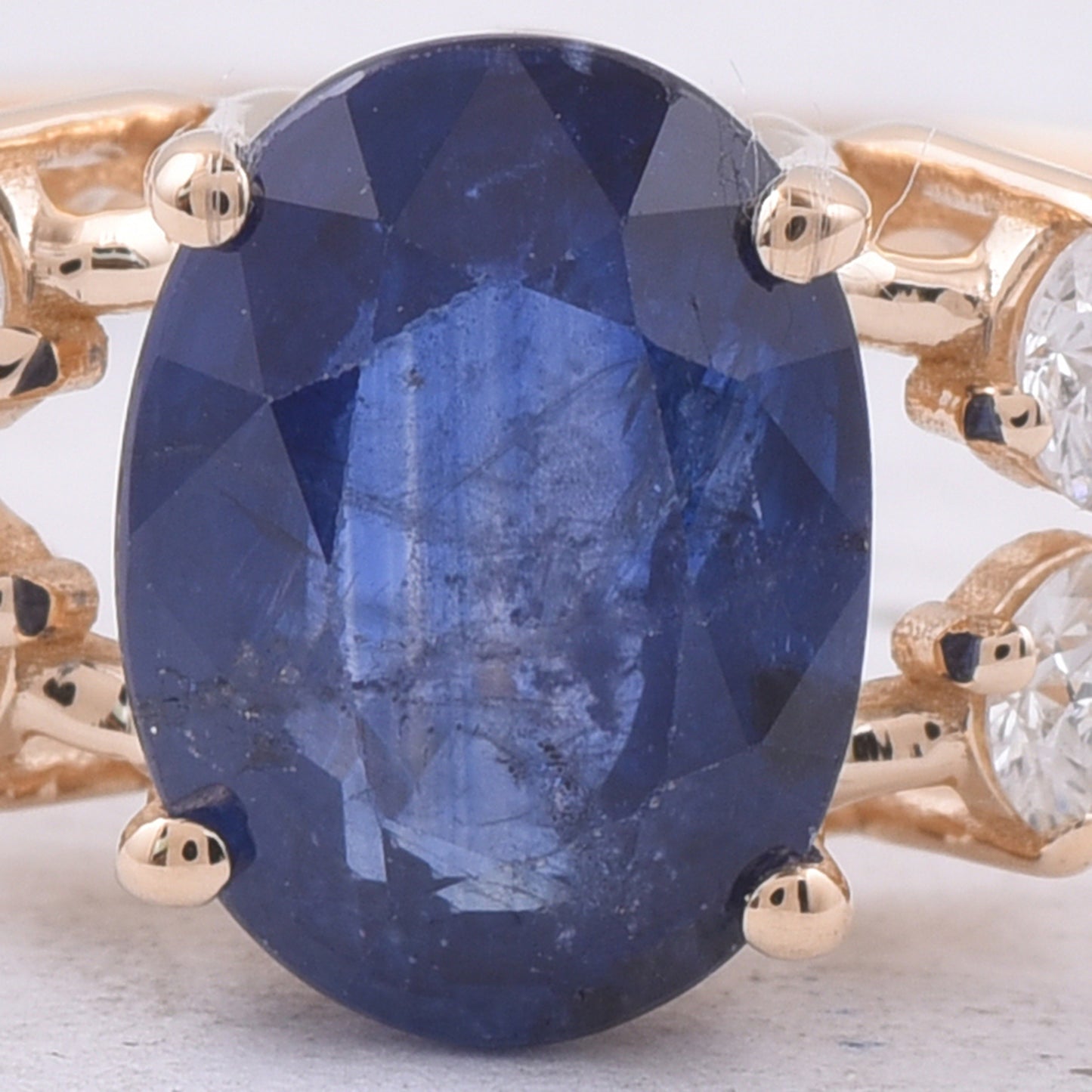2.08 Ct Oval Natural Sapphire 14K Gold Ring