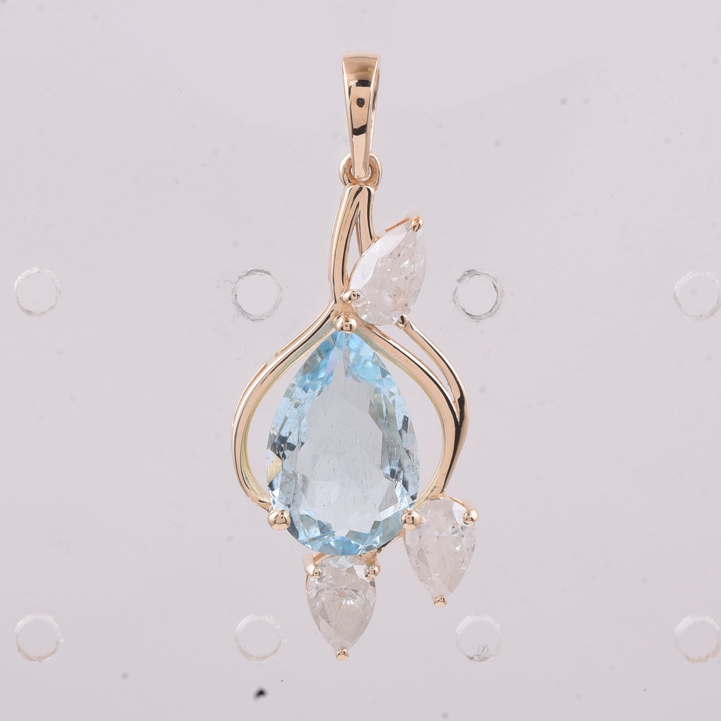 3.21 Ct Pear Natural Aquamarine 14K Gold Pendant