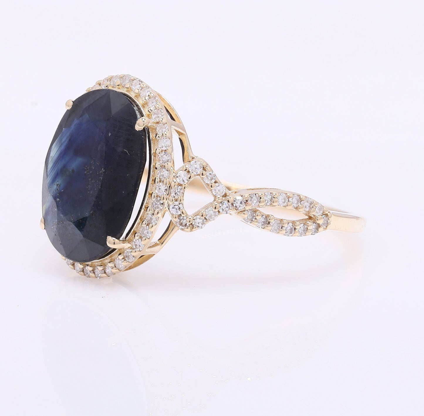 3.94 Ct Oval Mixed Cut Natural Sapphire 14K Gold Ring