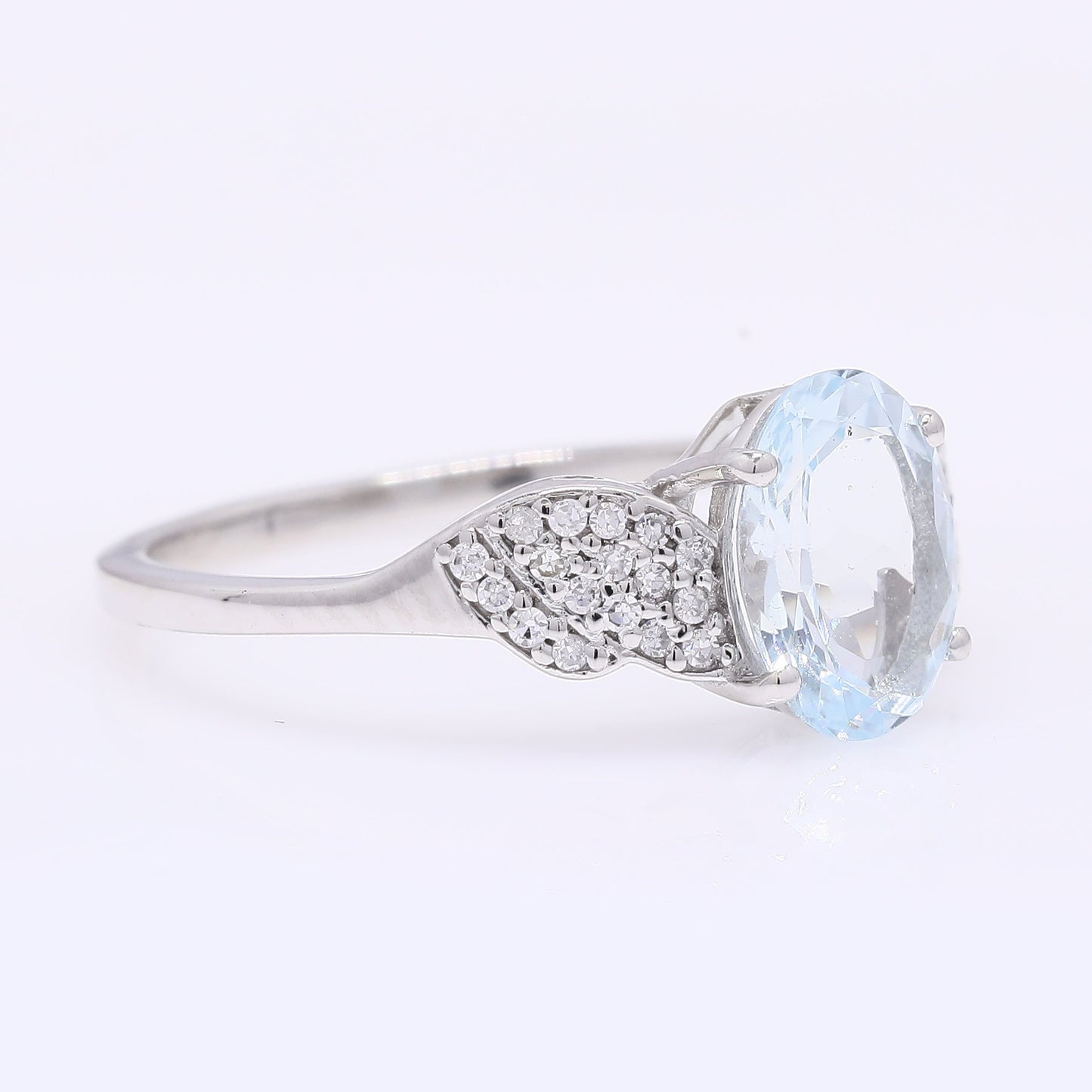 1.30 Ct Oval Mixed Cut Natural Aquamarine 950 Platinum Ring