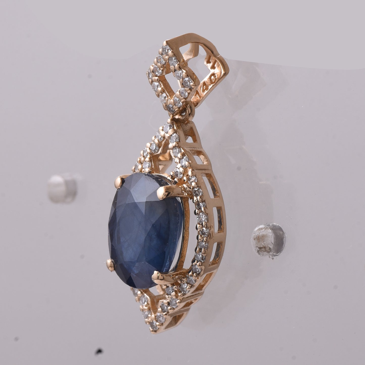 2.99 Ct Oval Mixed Cut Natural Sapphire 14K Gold Pendant