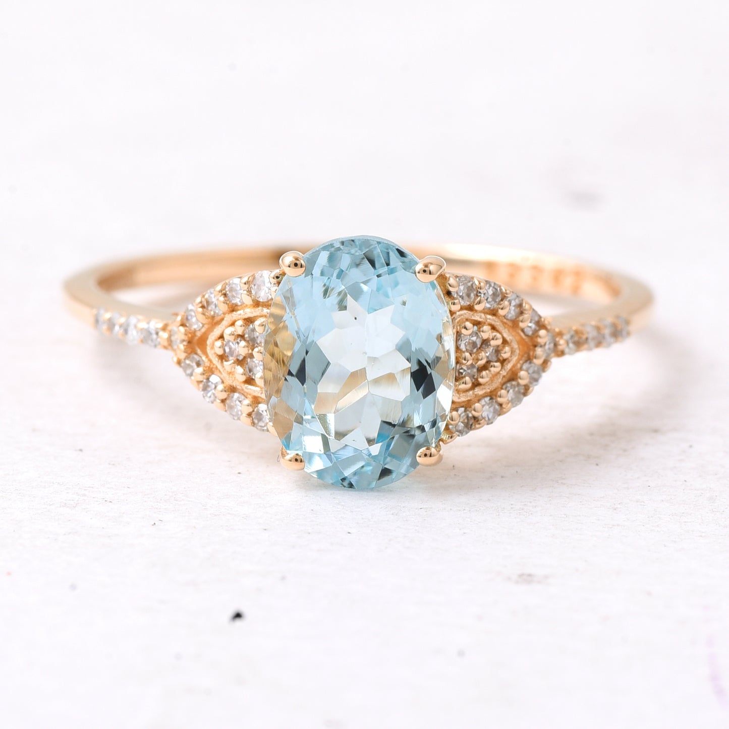 1.39 Ct Oval Mixed Cut Natural Aquamarine 14K Gold Ring