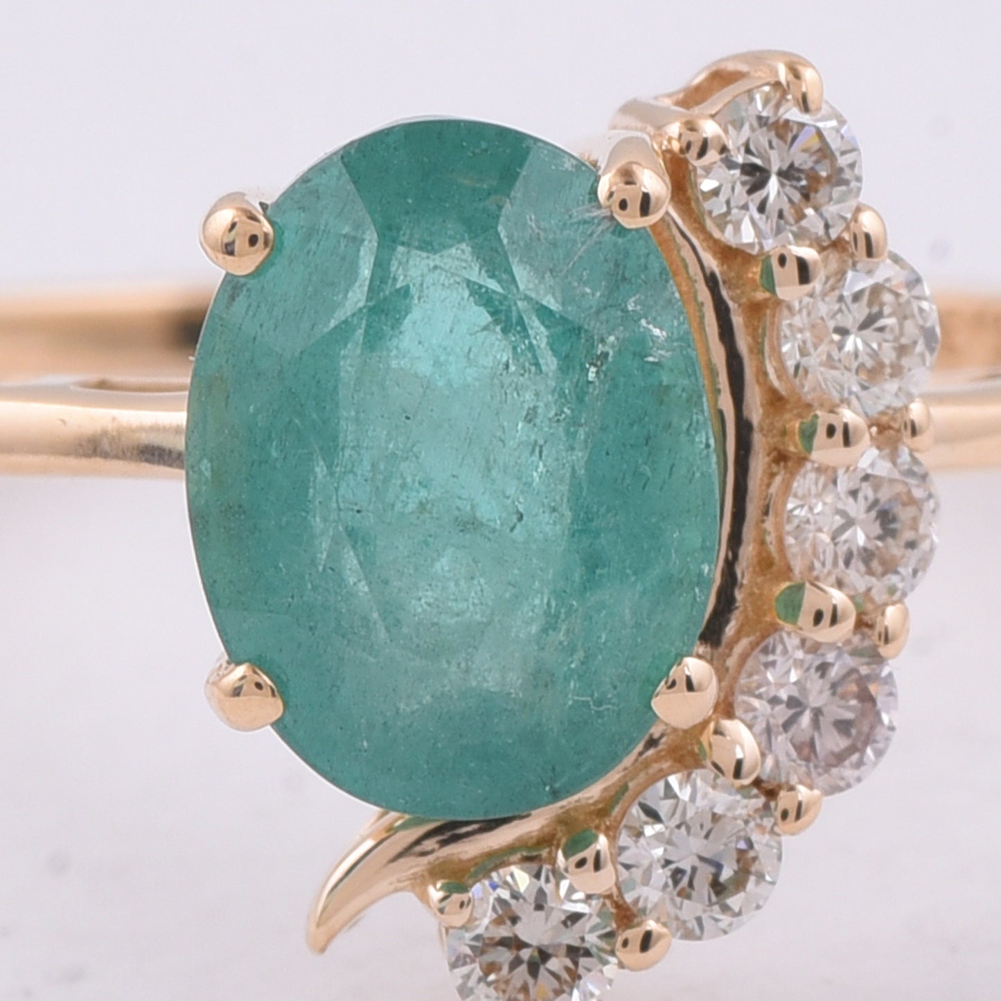 1.54 Ct Oval Natural Emerald 14K Gold Ring