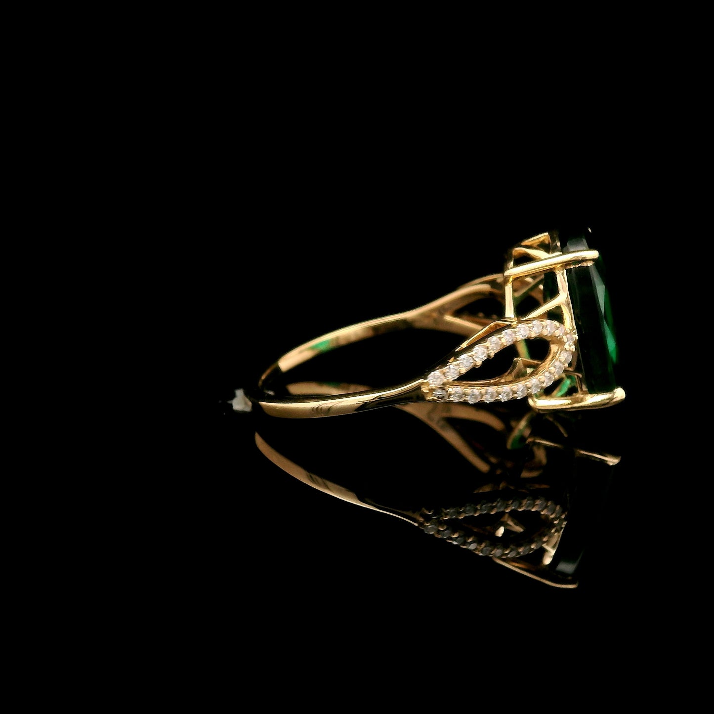 3.88 Ct Oval Mixed Cut Lab Grown Emerald 14K Gold Ring