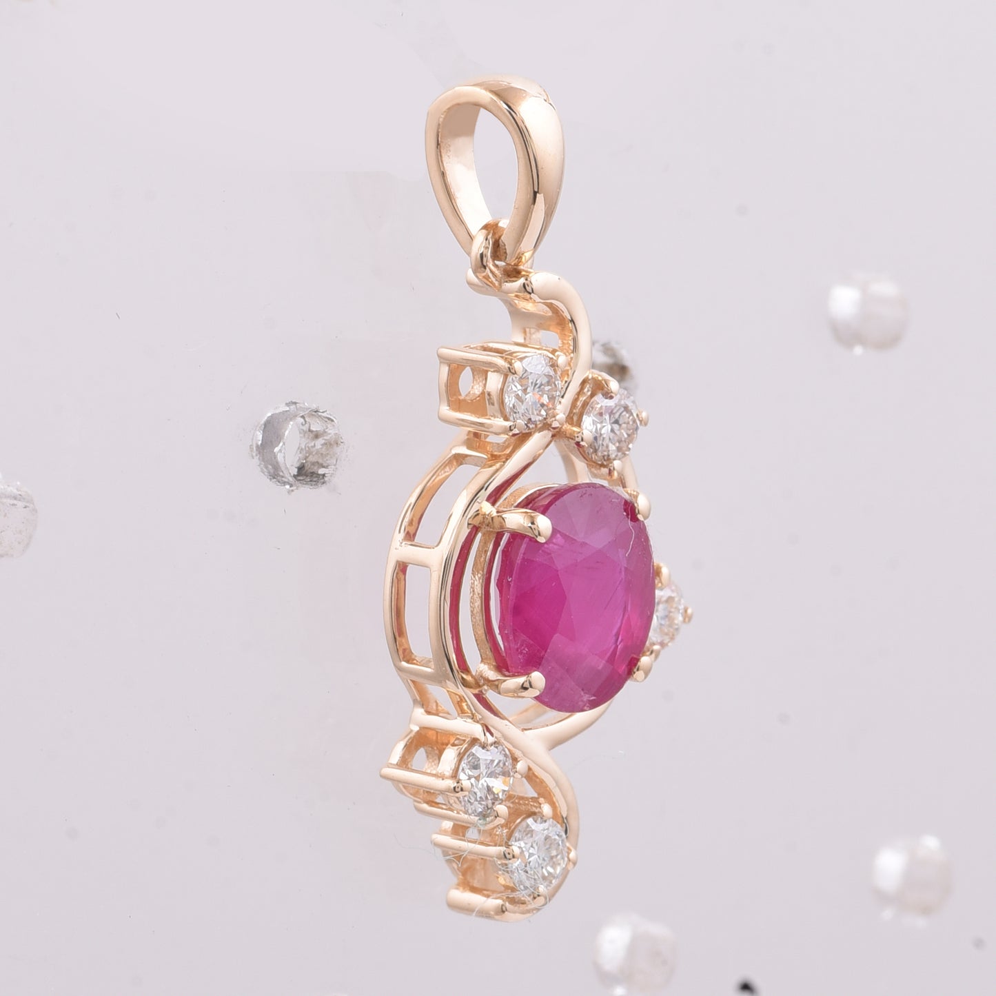 1.84 Ct Oval Natural Ruby 14K Gold Pendant