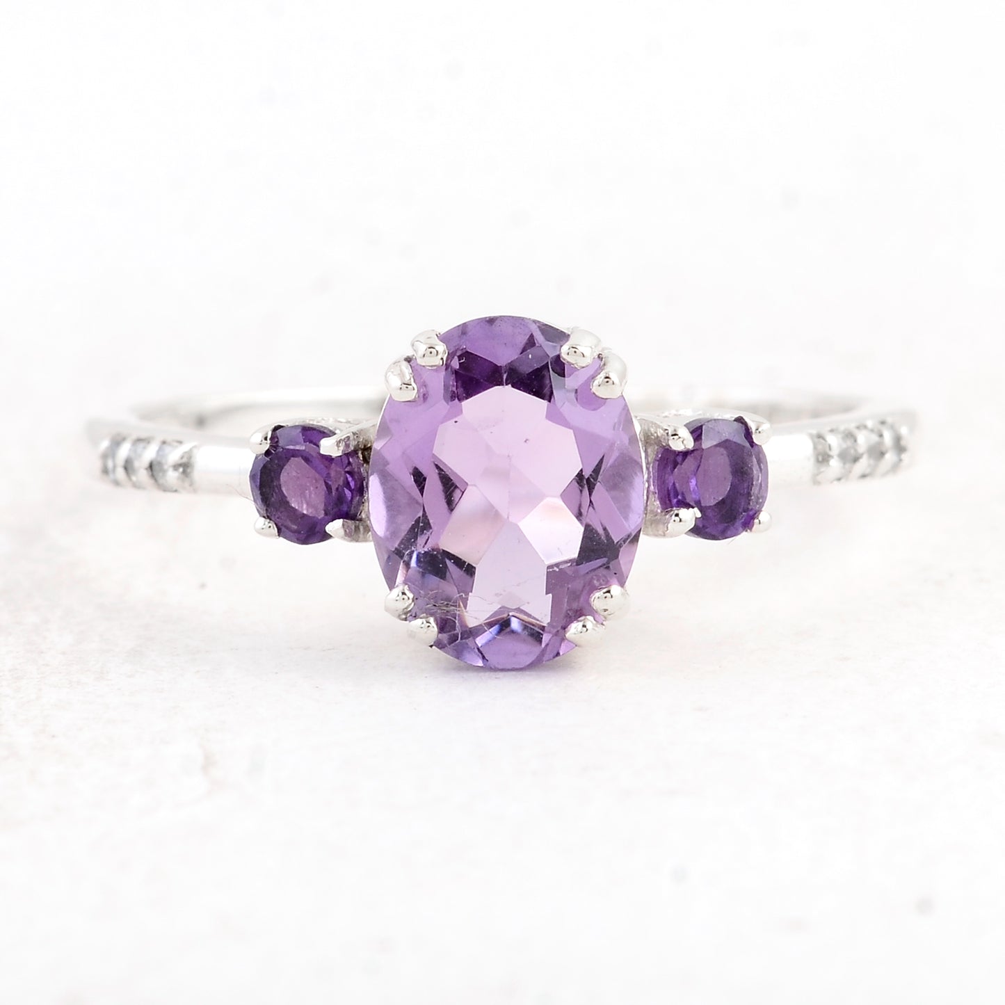 2.04 Ct Oval Amethyst 925 Sterling Silver Ring