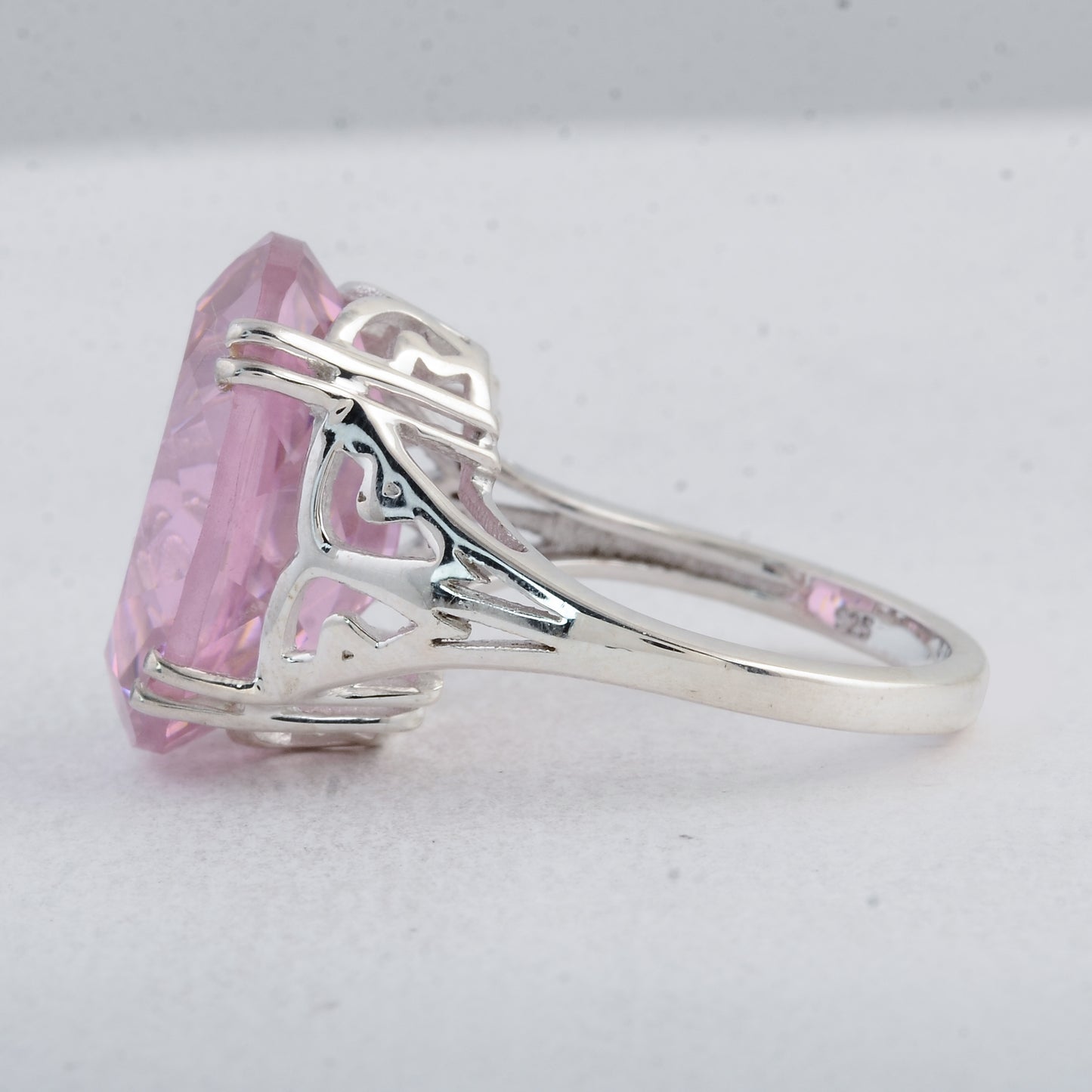 26.79 Ct Oval Pink Cz 925 Sterling Silver Ring