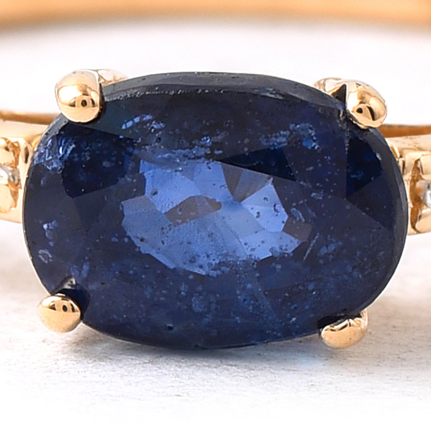 1.17 Ct Oval Sapphire 14K Gold Ring
