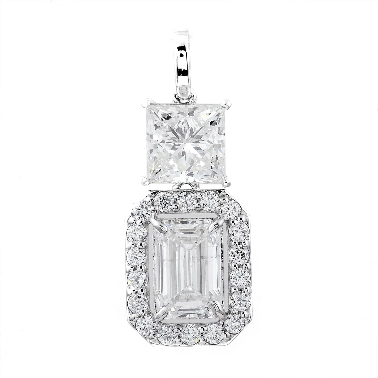 3.89 Carats Lab Grown Diamond 14K Gold Pendant