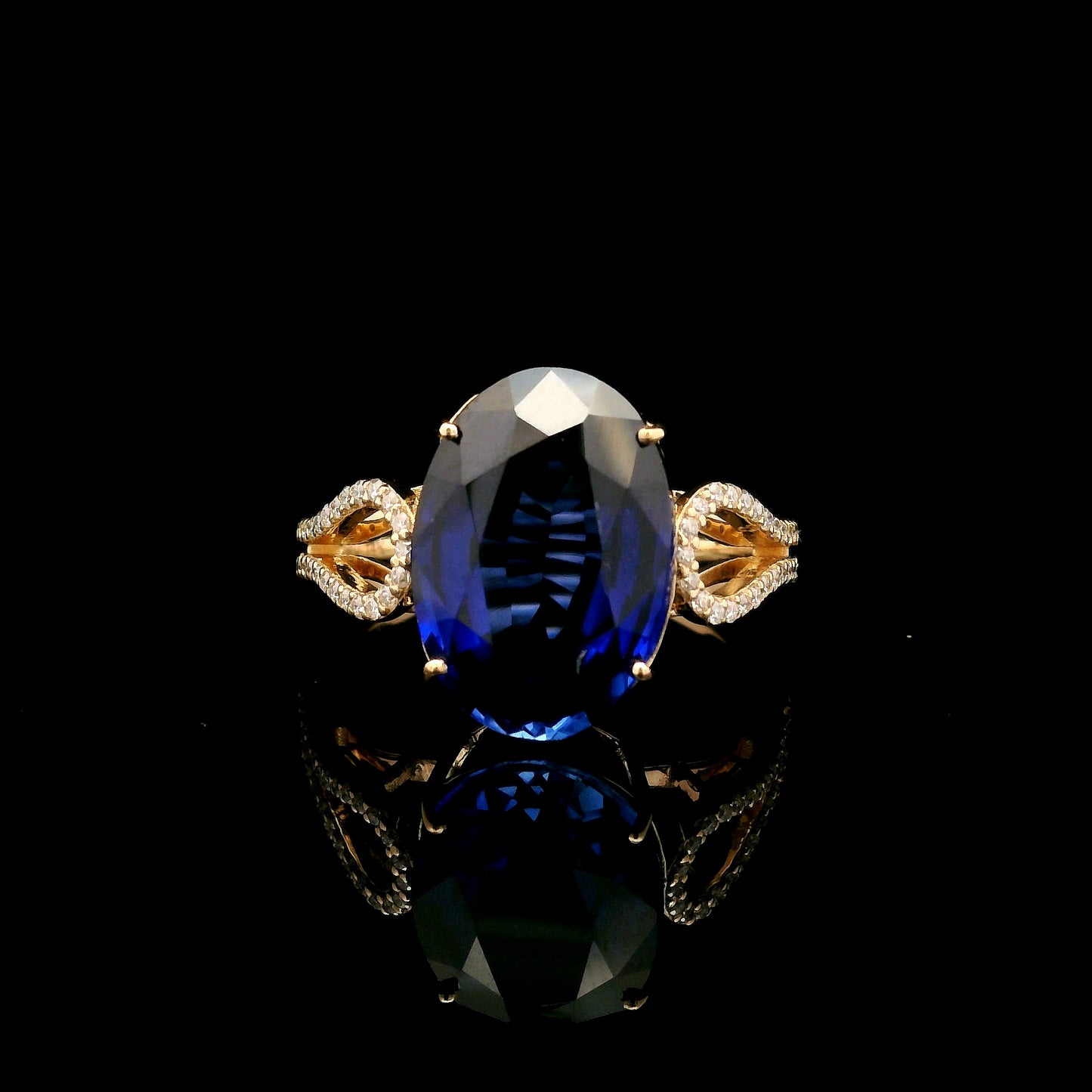 7.17 Ct Oval Mixed Cut Lab Grown Sapphire 14K Gold Ring