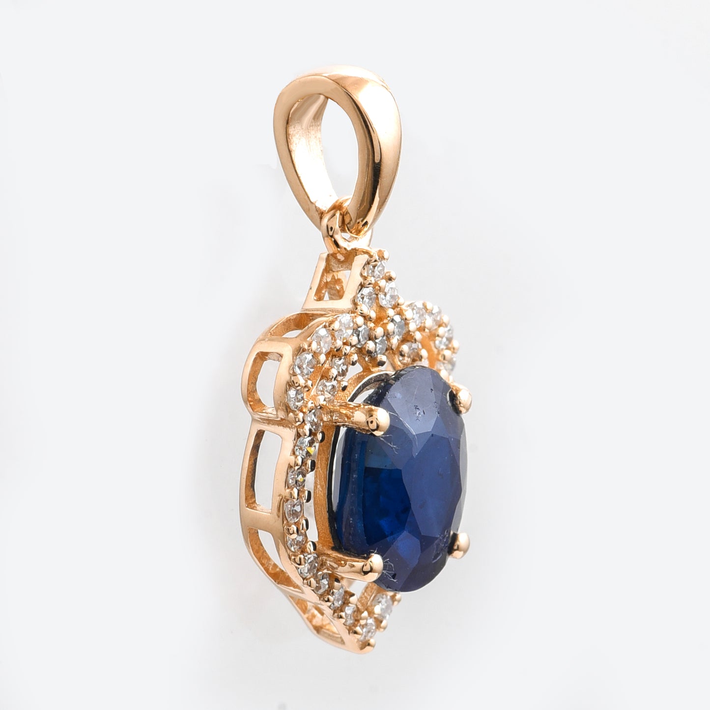 1.72 Ct Oval Sapphire 14K Gold Pendant