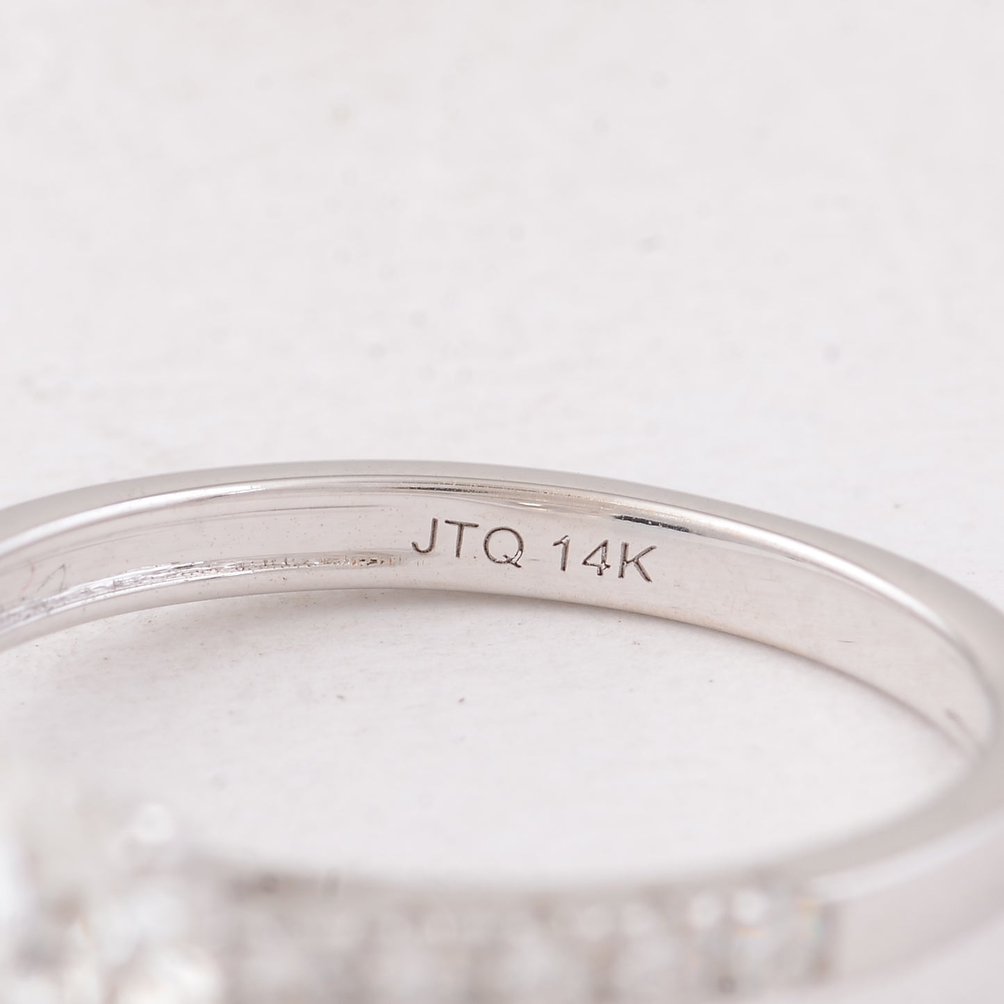 2.31 Carats Lab Grown Diamond 14K Gold Ring