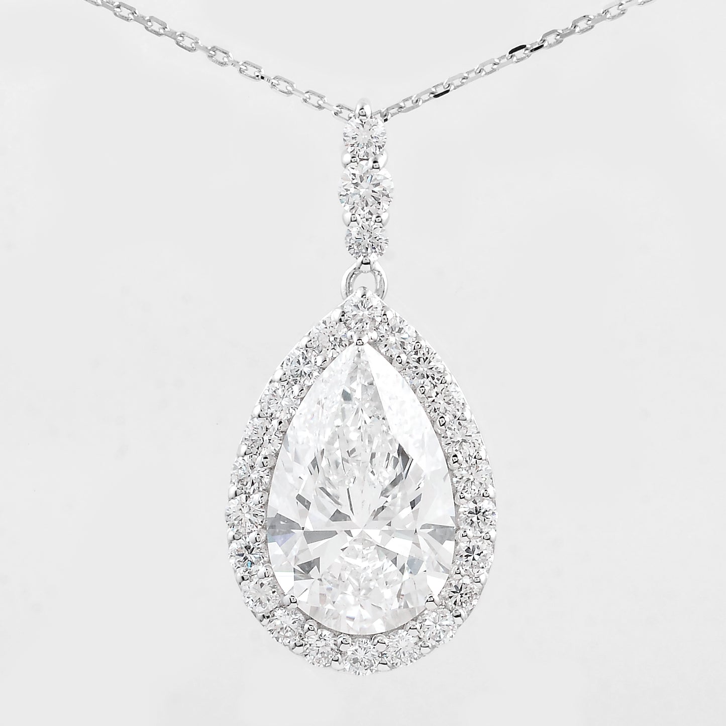 4.71 Carats Lab Grown Diamond 14K Gold Pendant