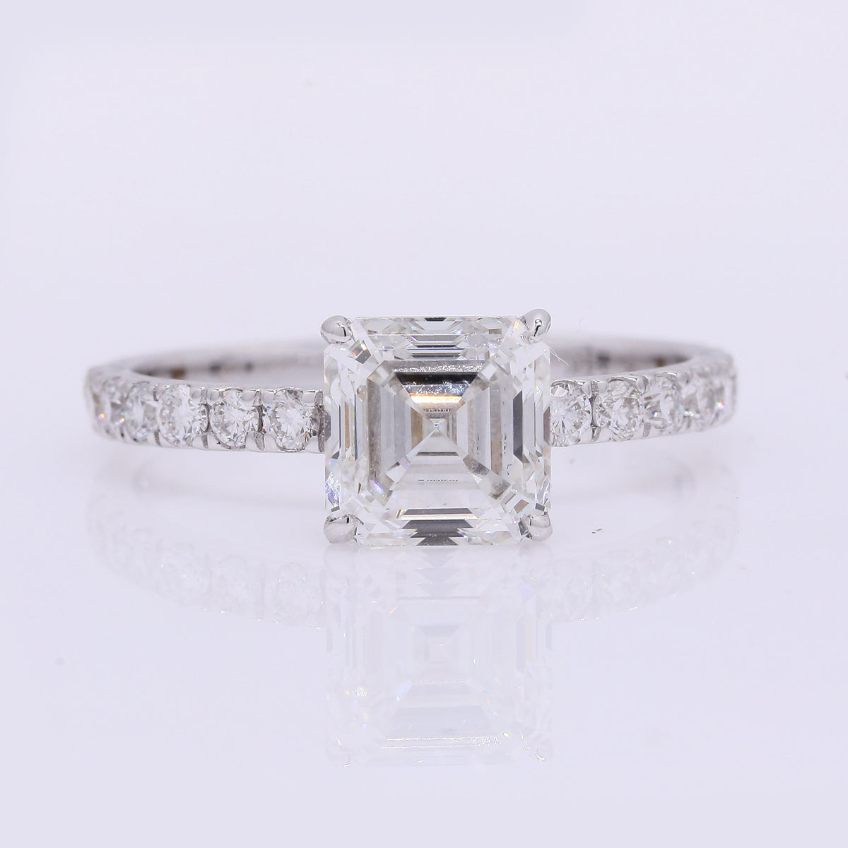 2.40 Carats Lab Grown Diamond 14K Gold Ring