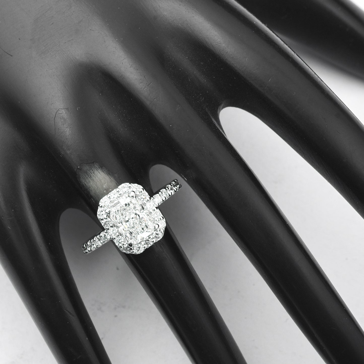 2.21 Carats Lab Grown Diamond 14K Gold Ring