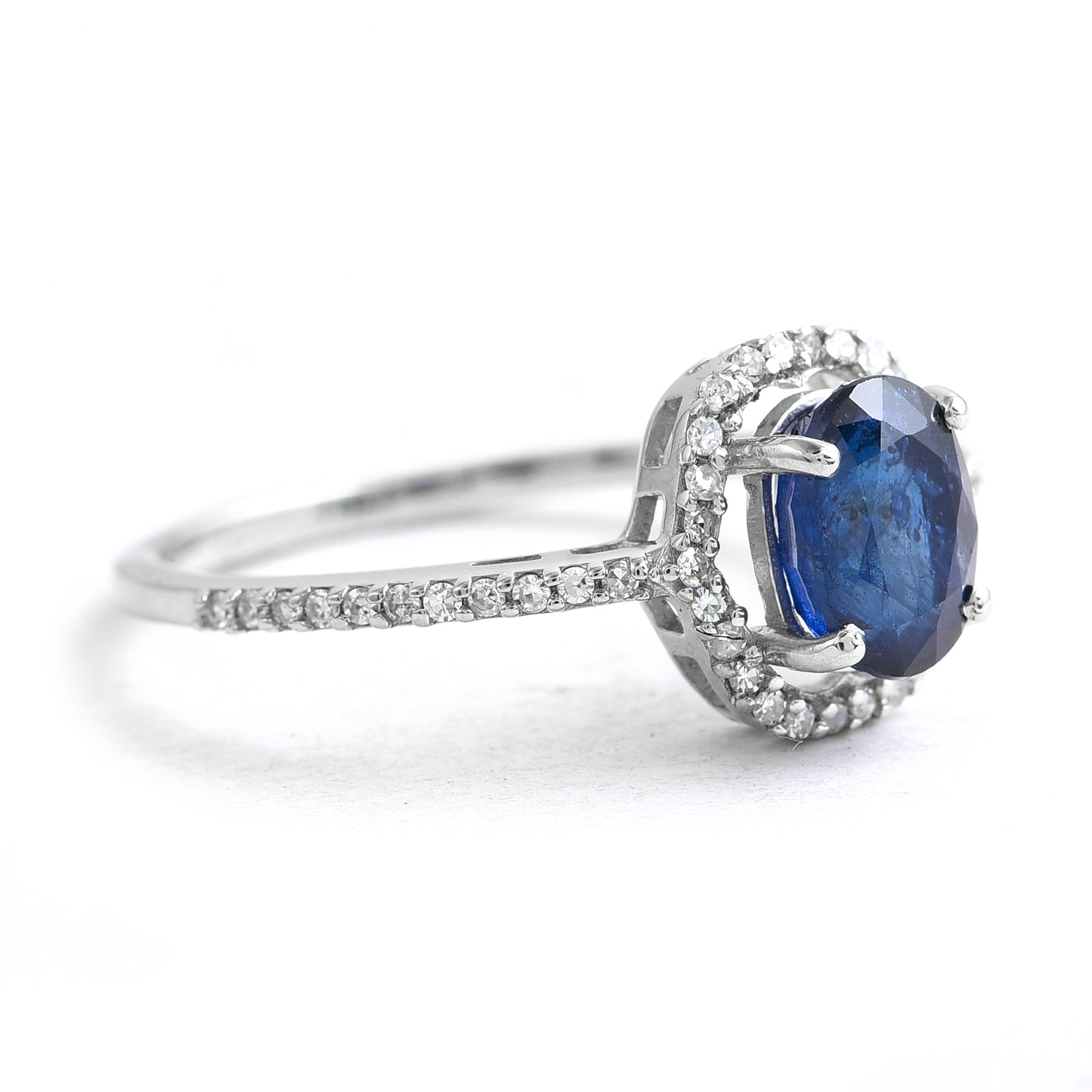 1.62 Ct Oval Sapphire 950 Platinum Ring