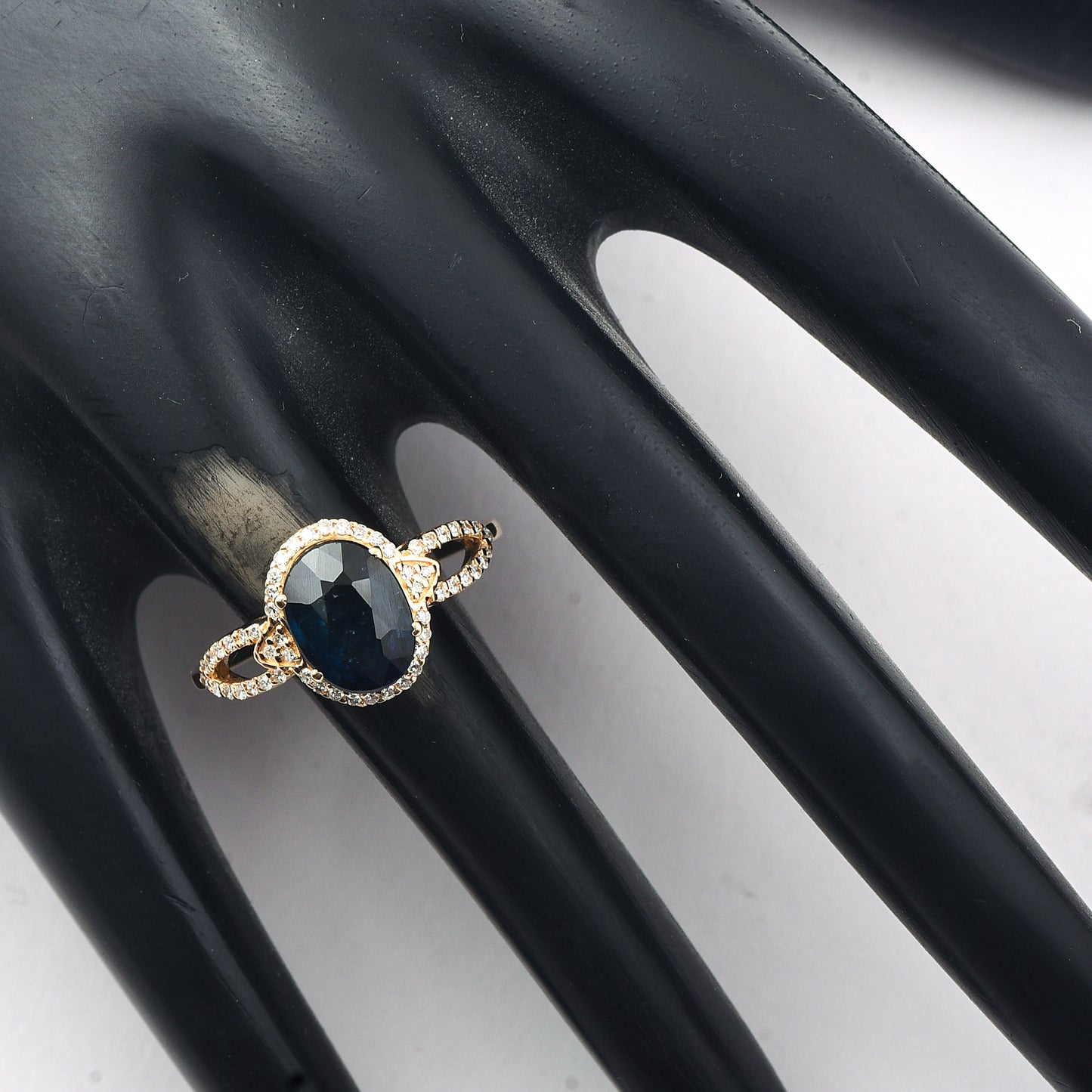 2.26 Ct Oval Mixed Cut Natural Sapphire 14K Gold Ring