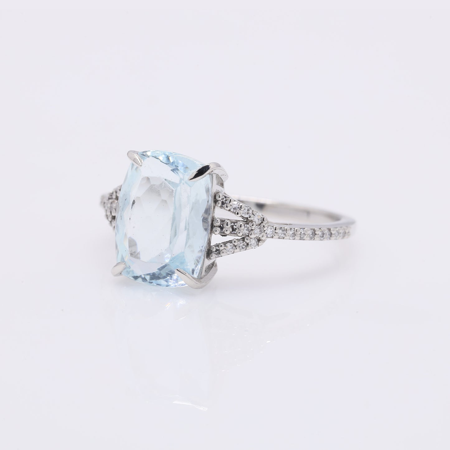 3.49 Ct Cushion Mixed Cut Natural Aquamarine 950 Platinum Ring