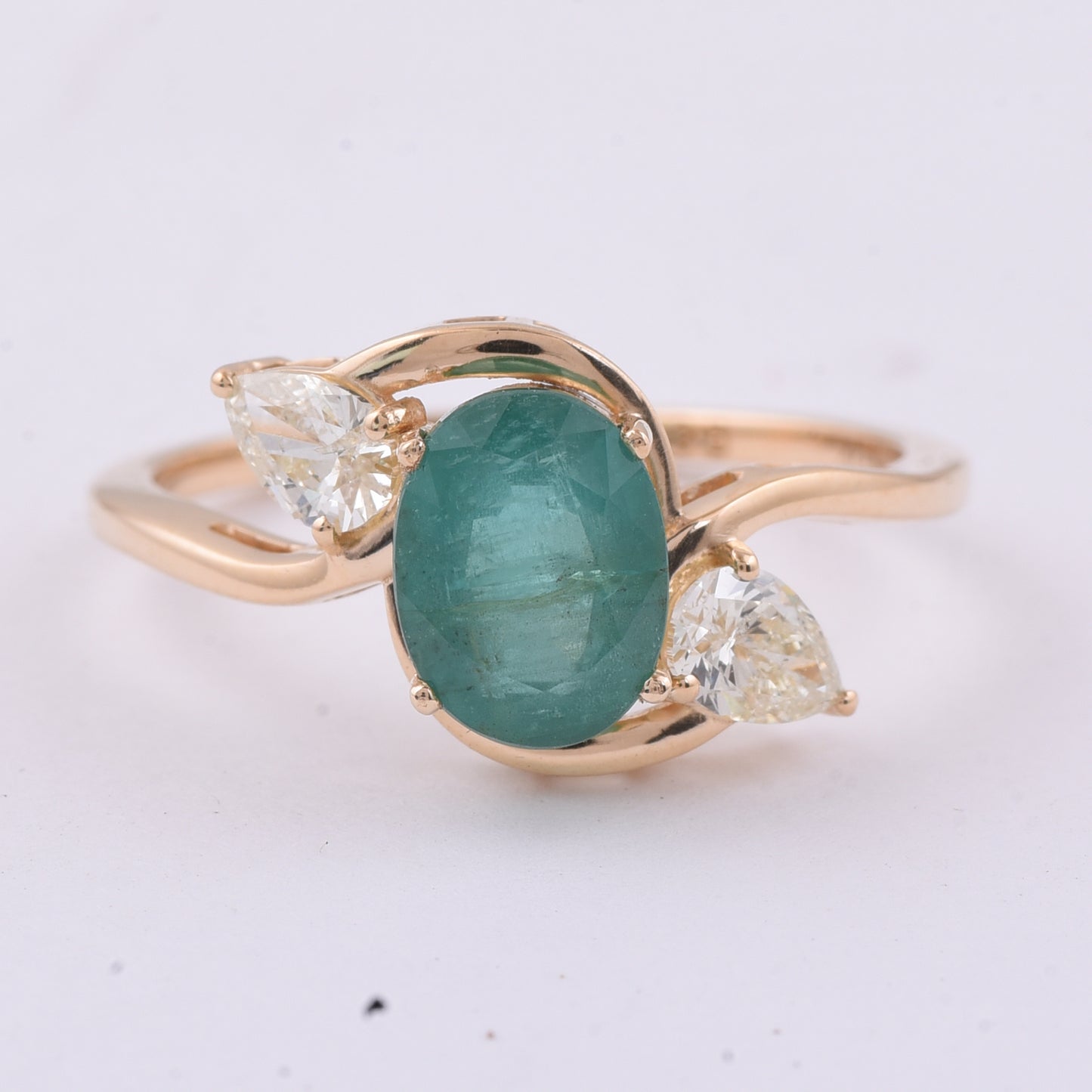 1.93 Ct Oval Natural Emerald 14K Gold Ring