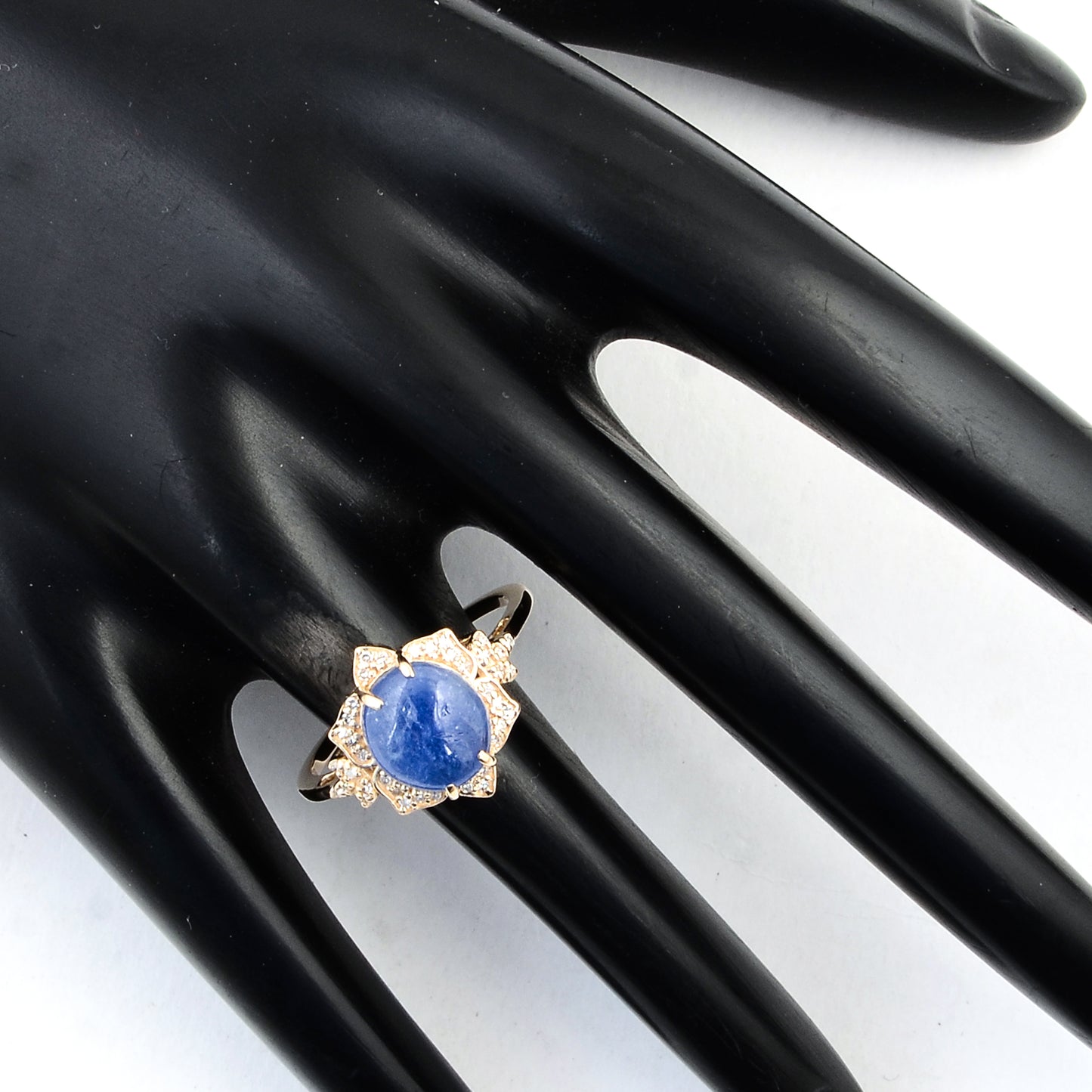 3.47 Ct Oval Cabochon Natural Corunum Sapphire 14K Gold Ring